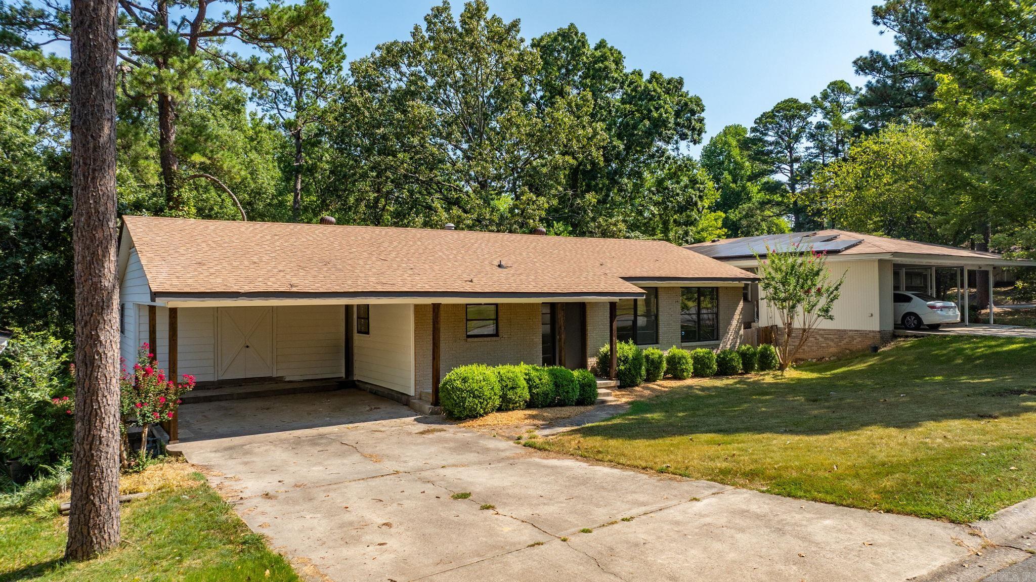 PLAZA HEIGHTS - Residential