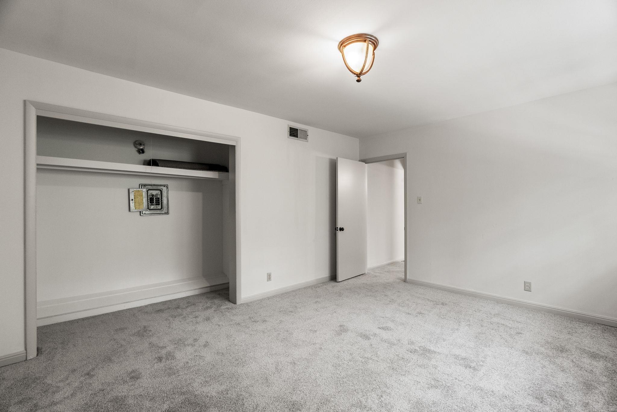 PLAZA HEIGHTS - Residential