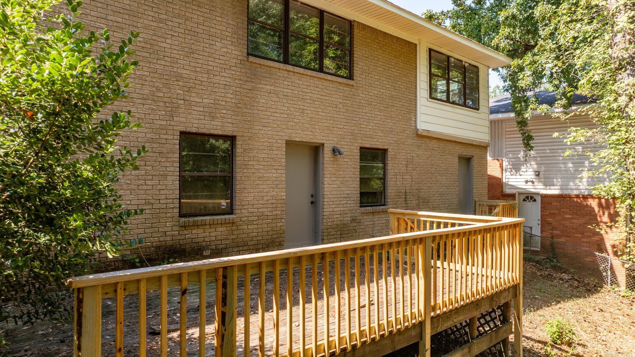 PLAZA HEIGHTS - Residential