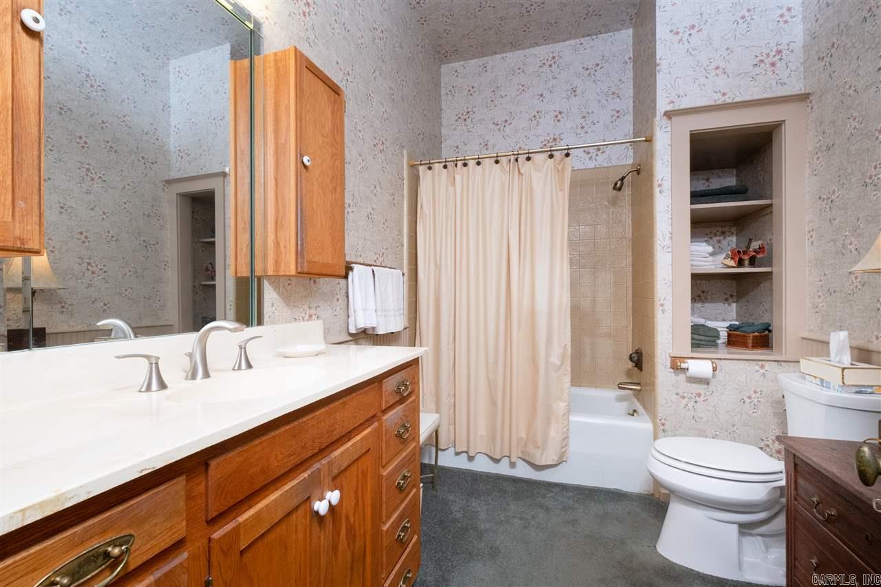 PULASKI HEIGHTS - Residential