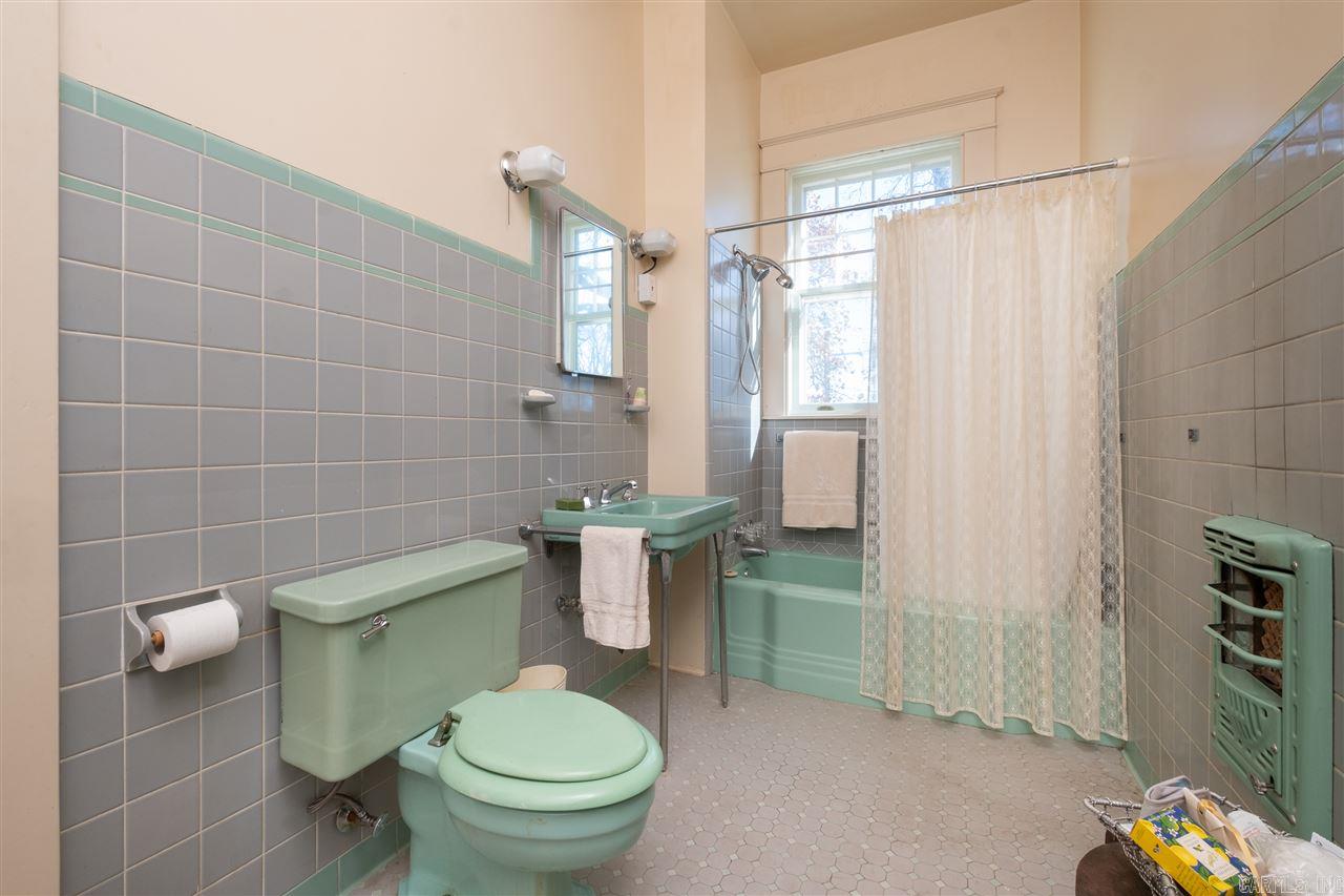 PULASKI HEIGHTS - Residential