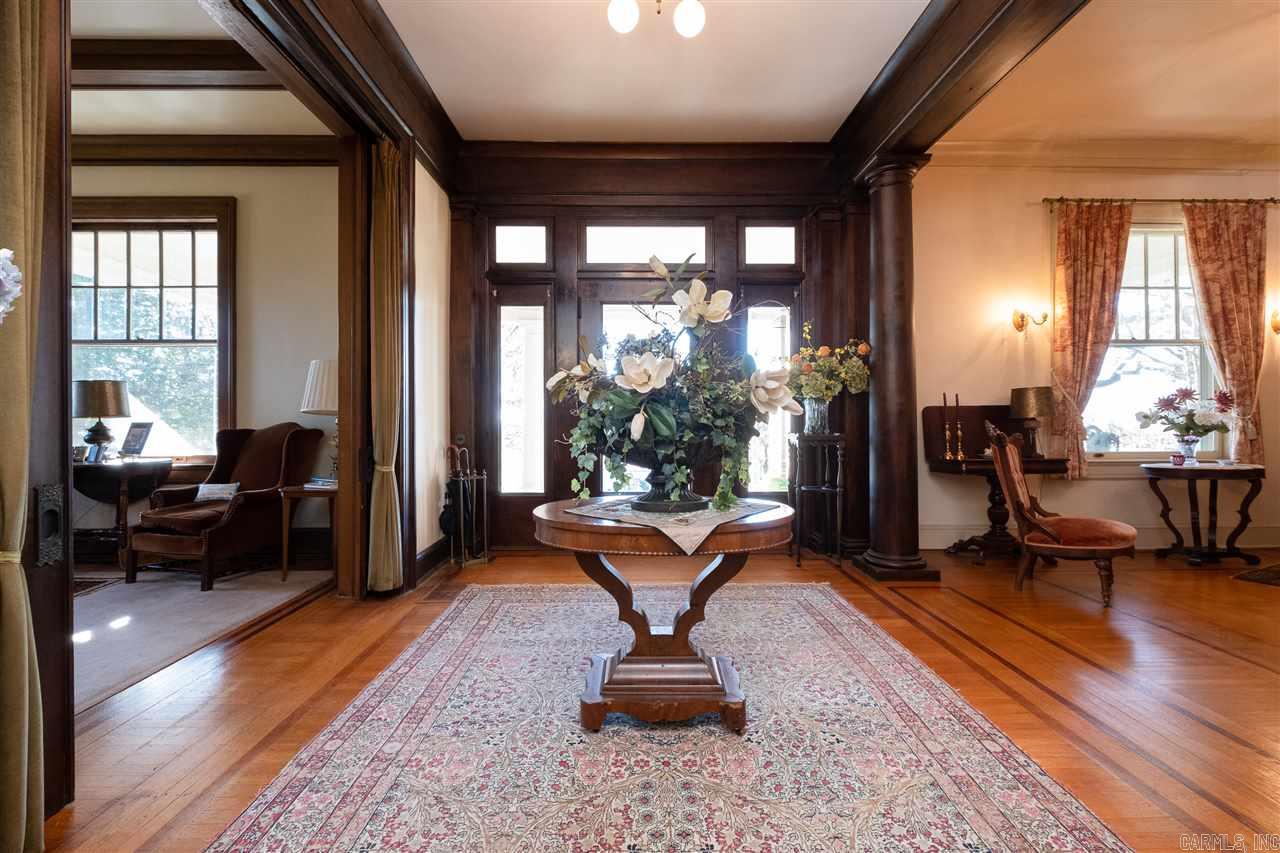 PULASKI HEIGHTS - Residential