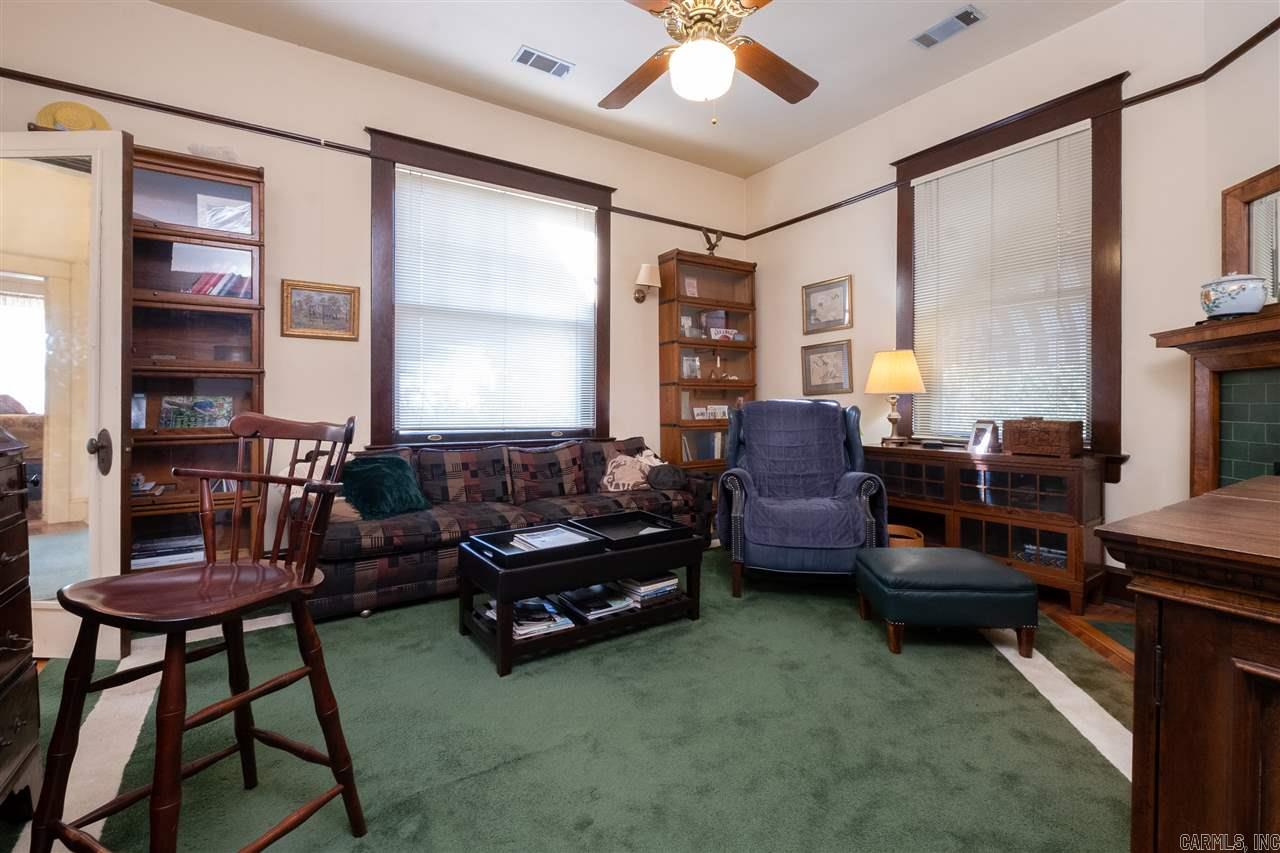 PULASKI HEIGHTS - Residential