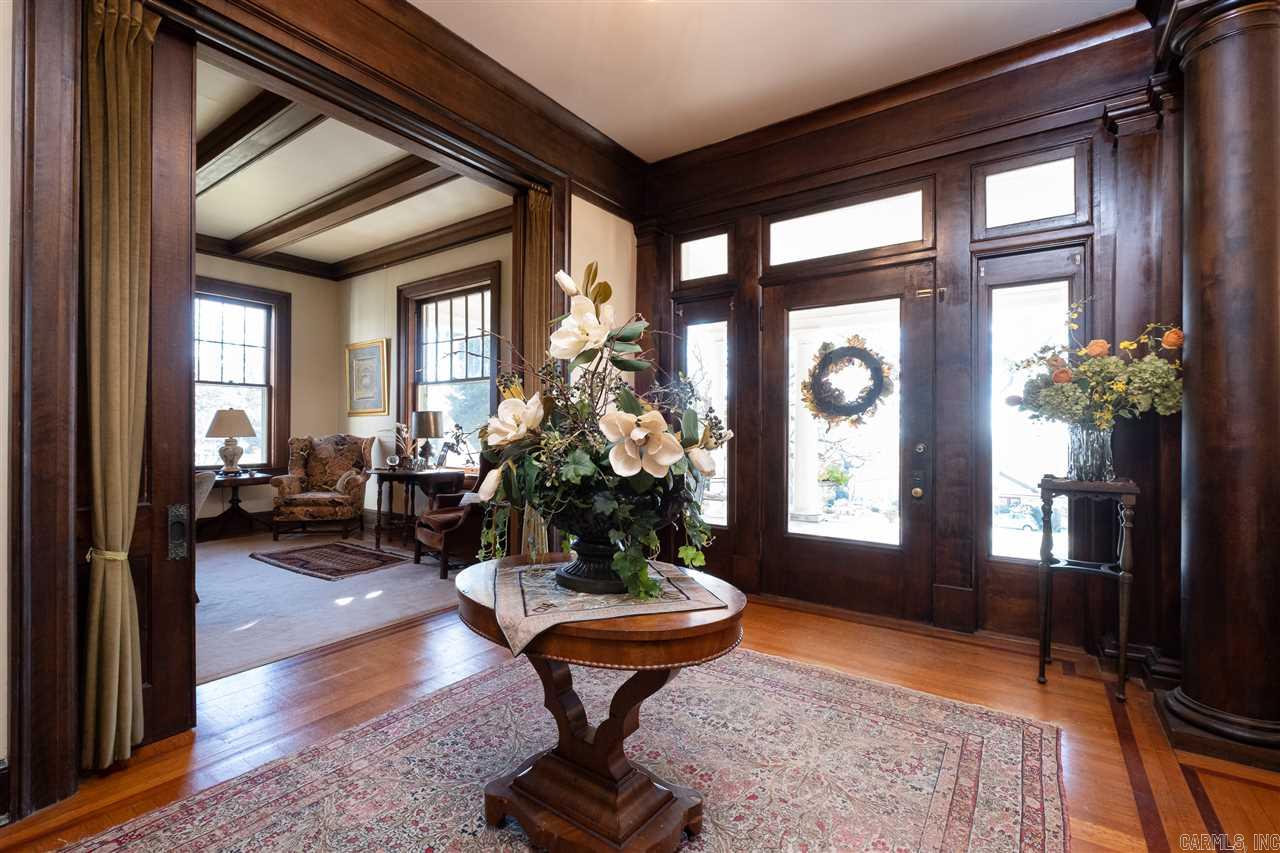 PULASKI HEIGHTS - Residential