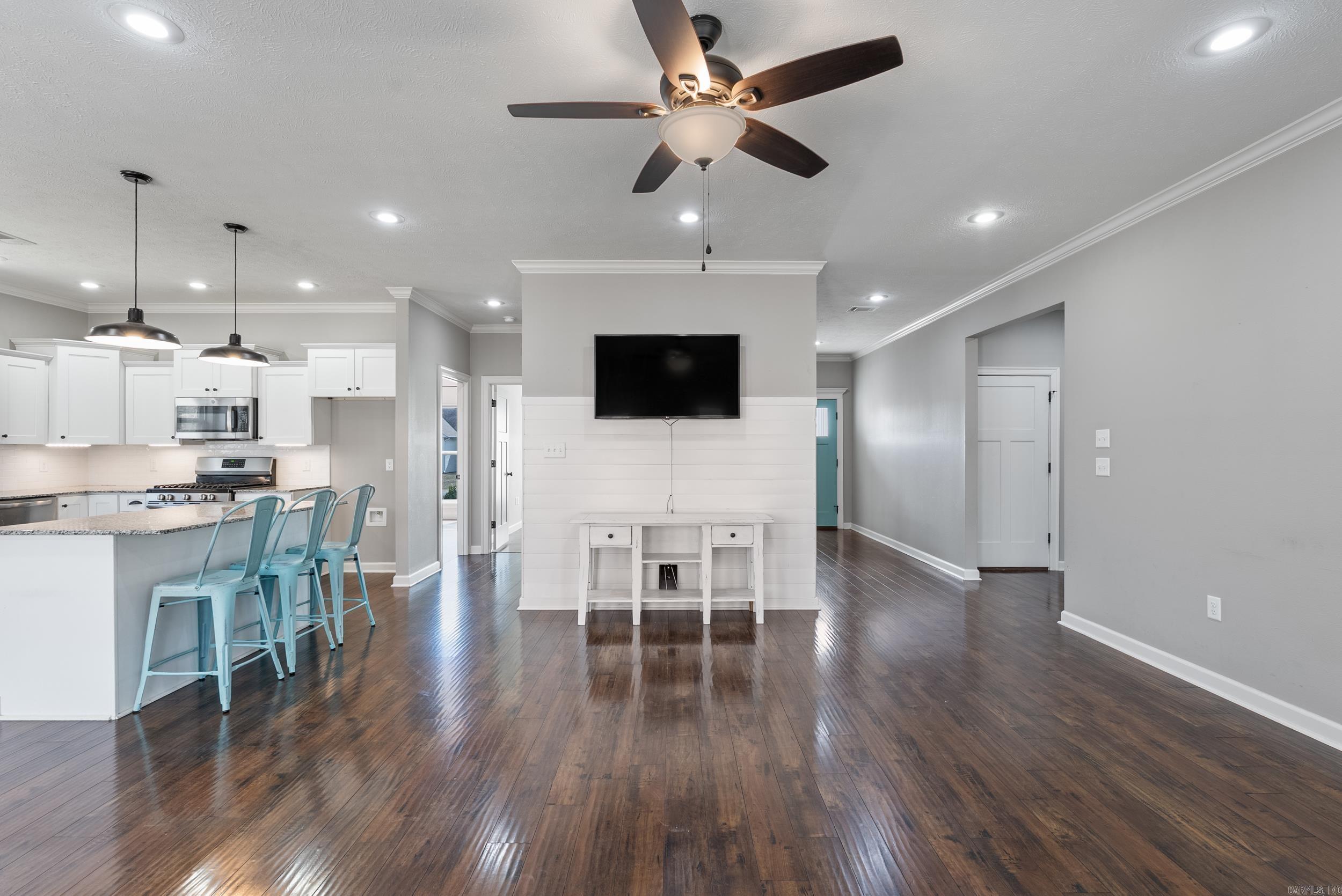 McKenna Cove - Residential