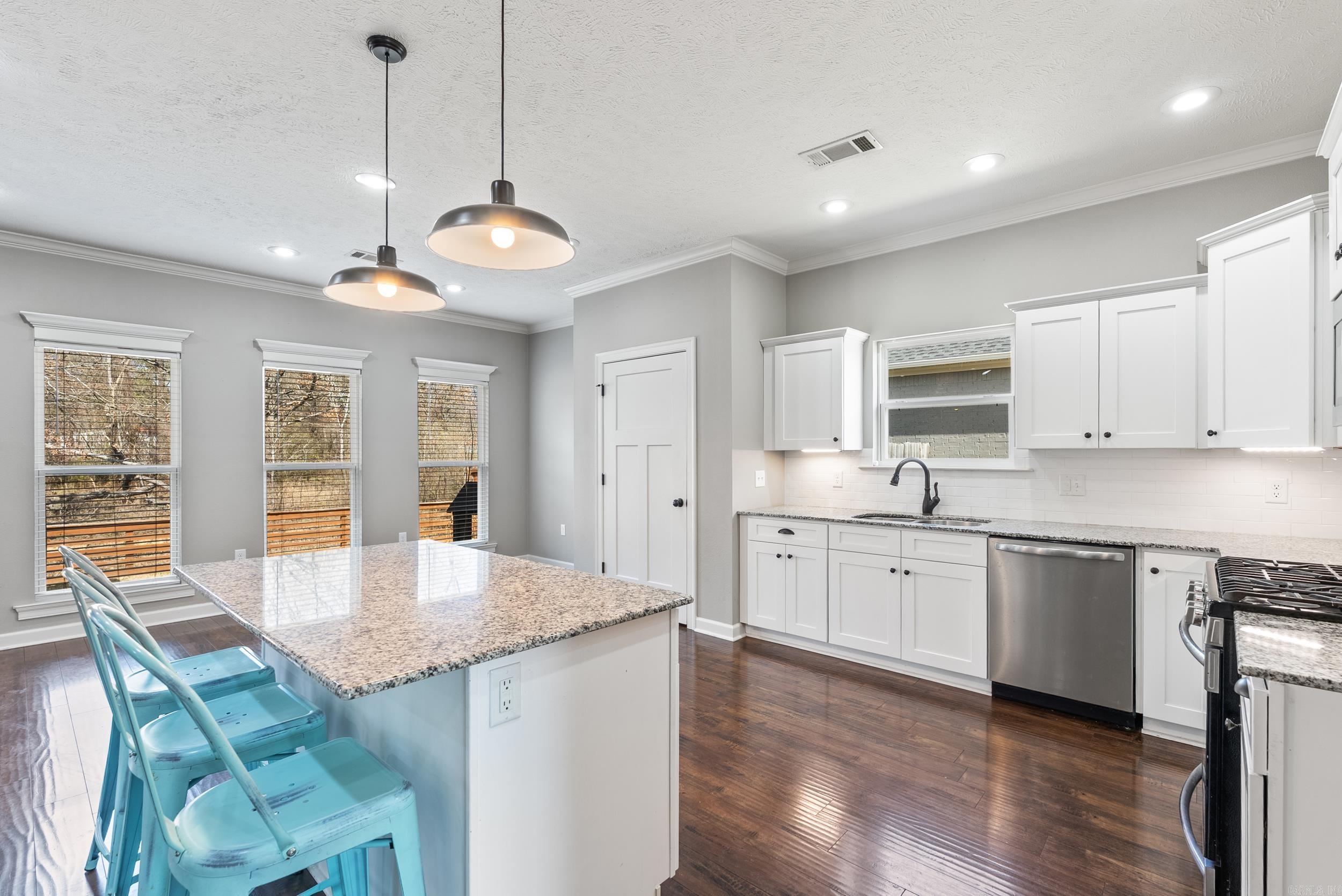 McKenna Cove - Residential