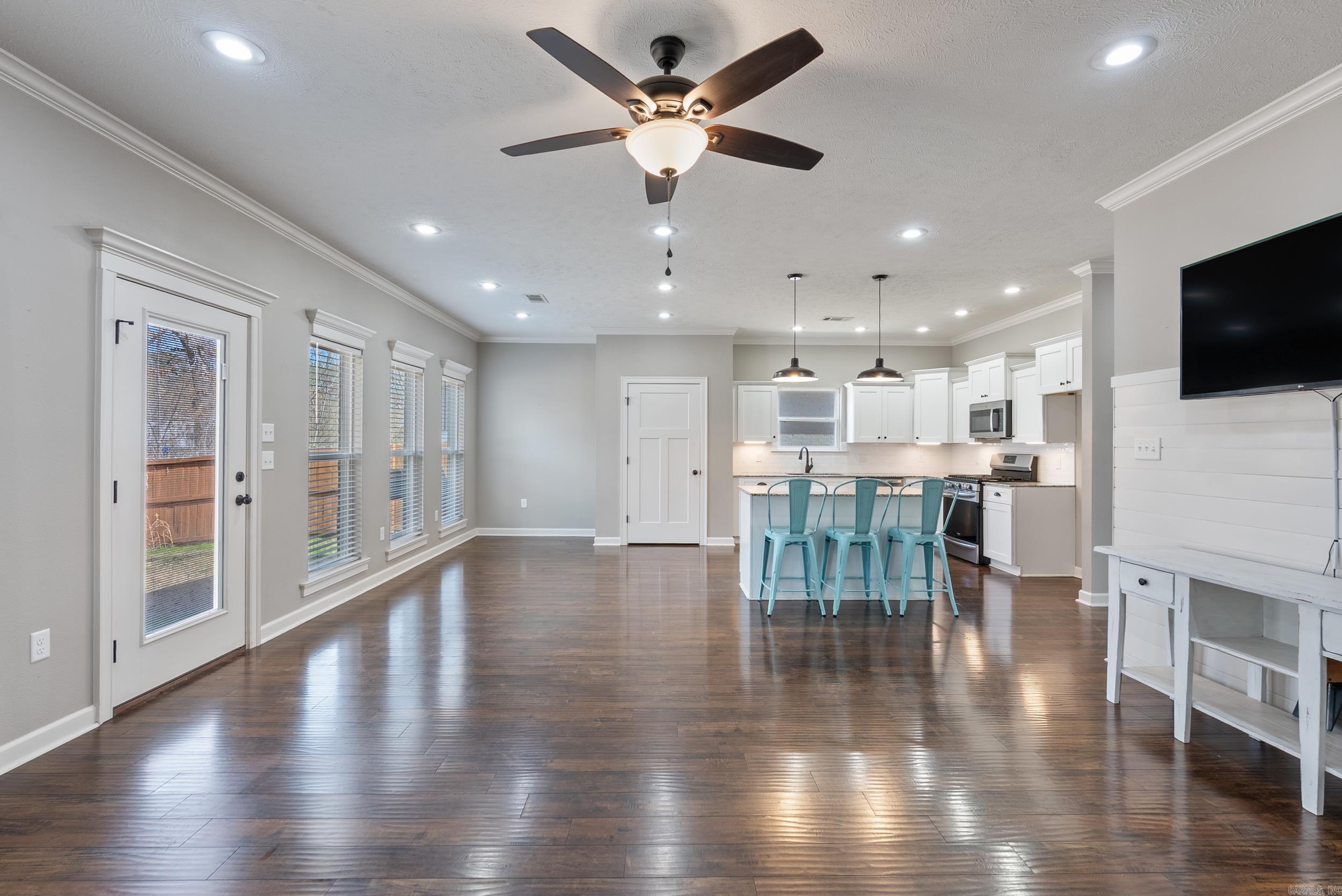 McKenna Cove - Residential