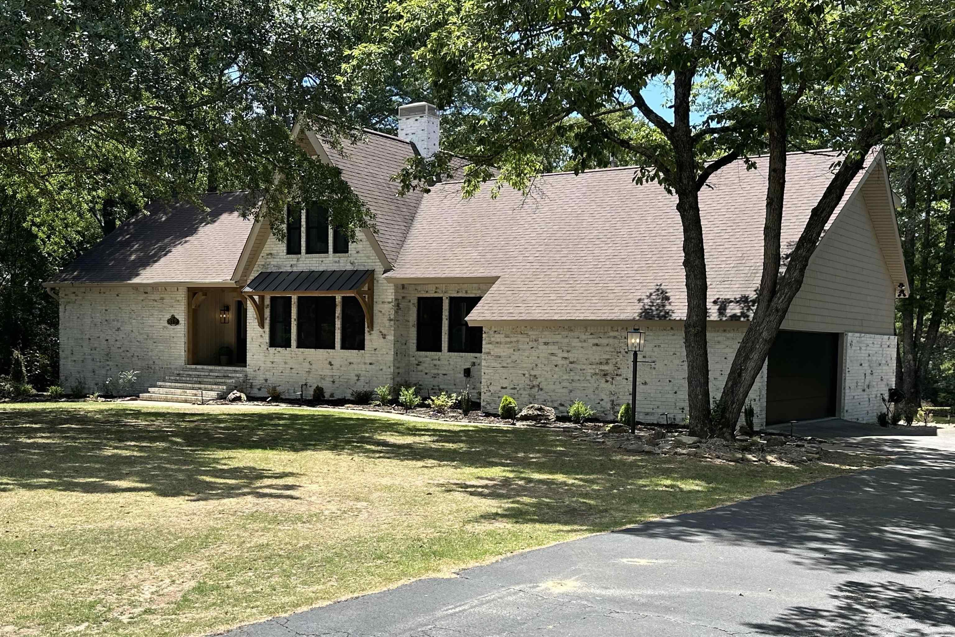Greers Ferry Lakefront Home! Prime location available to everything Heber Springs, AR has to offer, water sports, 3 marinas, world class Trout fishing on the Little Red River, Hiking/Biking trails & 6 area Golf courses. Quailty remodel completed in 2024. This gracious home shows like new construction. Every room has been redesigned and upgraded for 2025 lake home living. 4 Bedrooms, 3.5 Baths, Dining RM, Dreamy eat in ktichen, Lounge, Greatroom & Media/Game room. Georgeous lot with a private feel and plenty of room for outdoor activities. Easy walk to the waters edge. SEE ASSOCIATED DOCUMENTS FOR DETAILED INFORMATION. All new furniture & decor can be purchased for an additional $75,000 (approximate retail value $100,000)