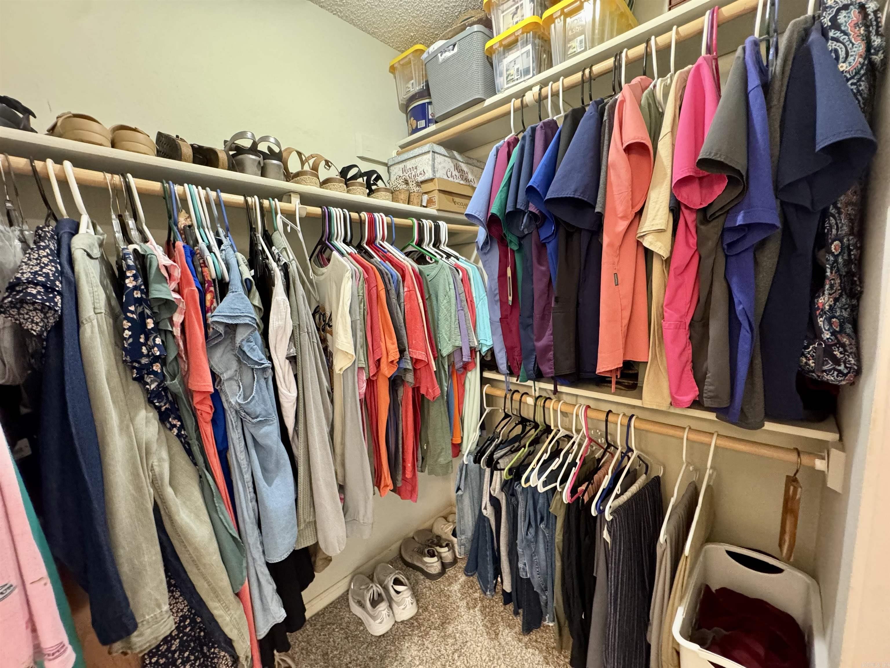 FOX RIDGE - Residential