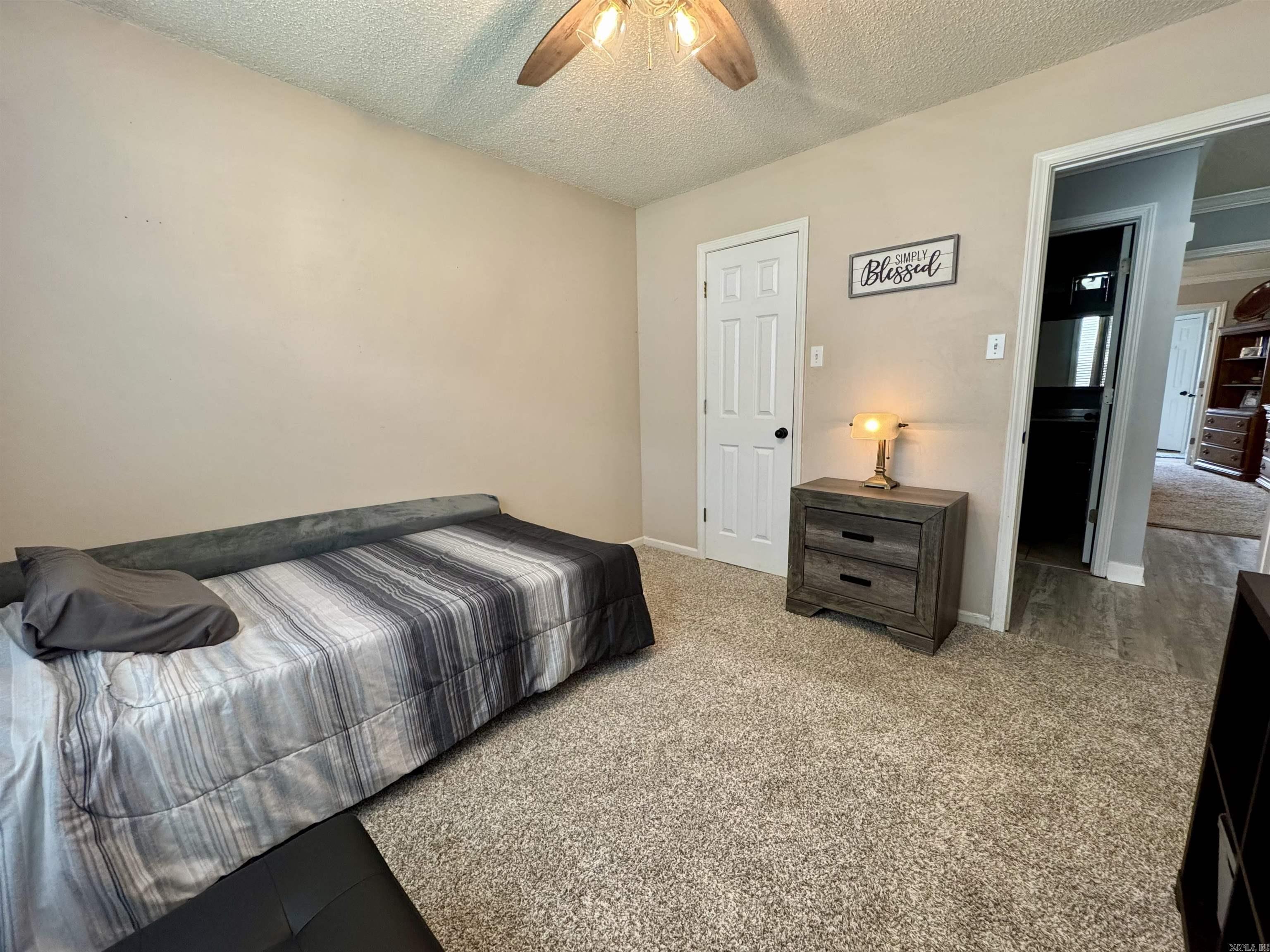 FOX RIDGE - Residential