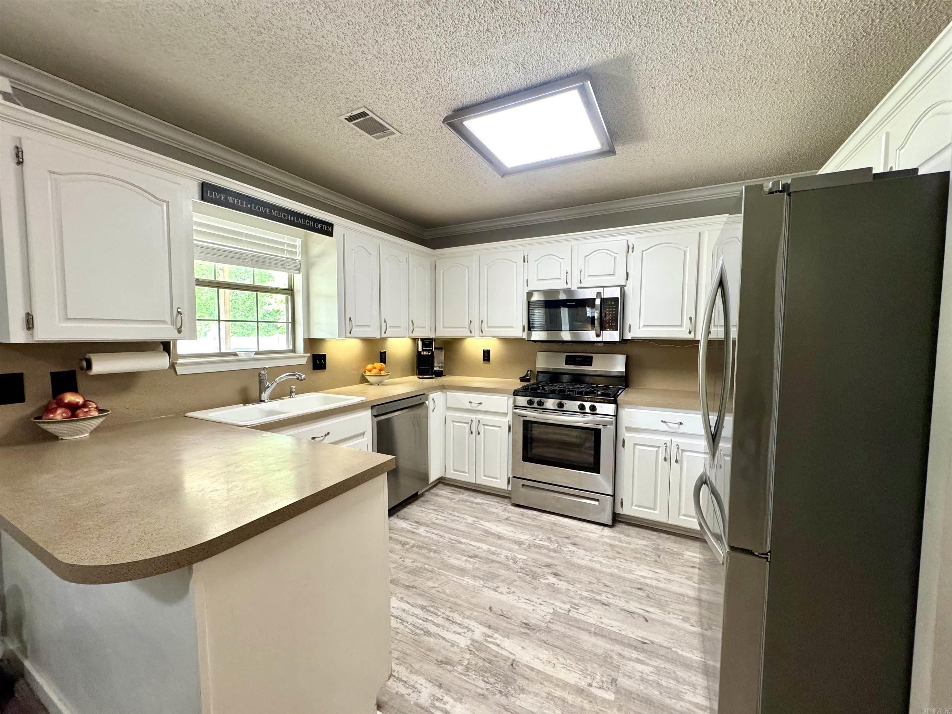 FOX RIDGE - Residential