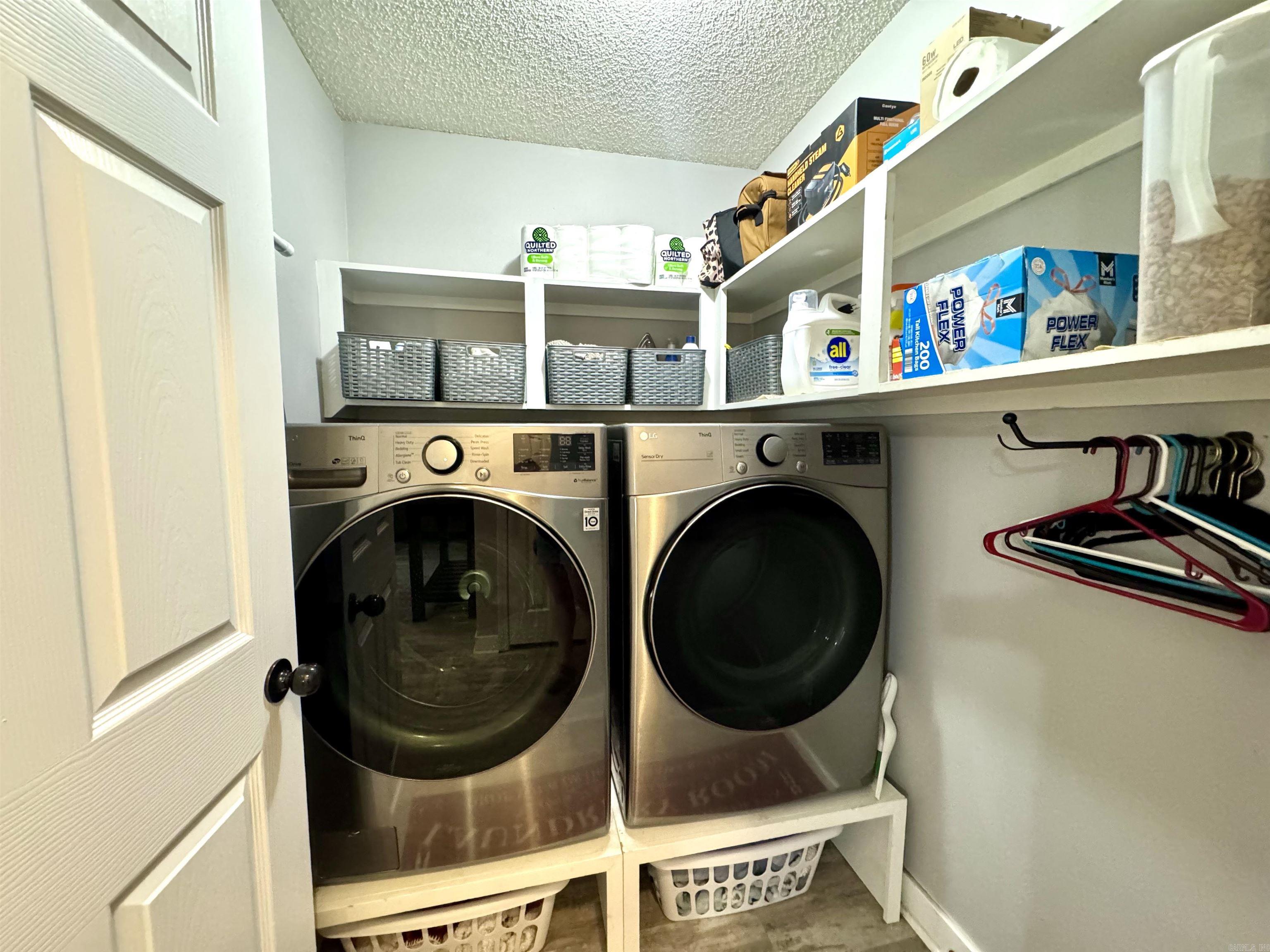 FOX RIDGE - Residential