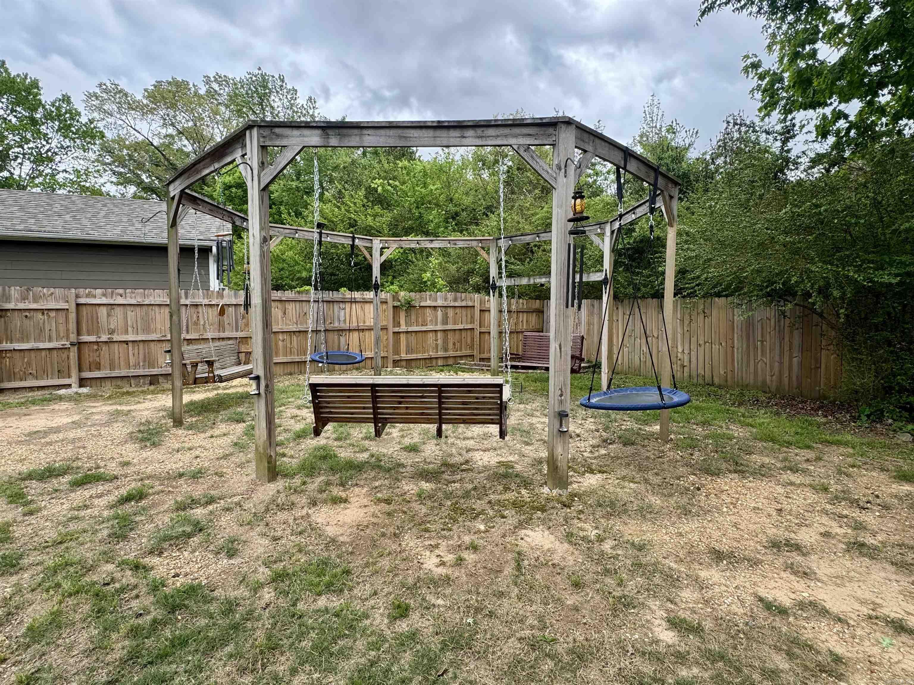 FOX RIDGE - Residential