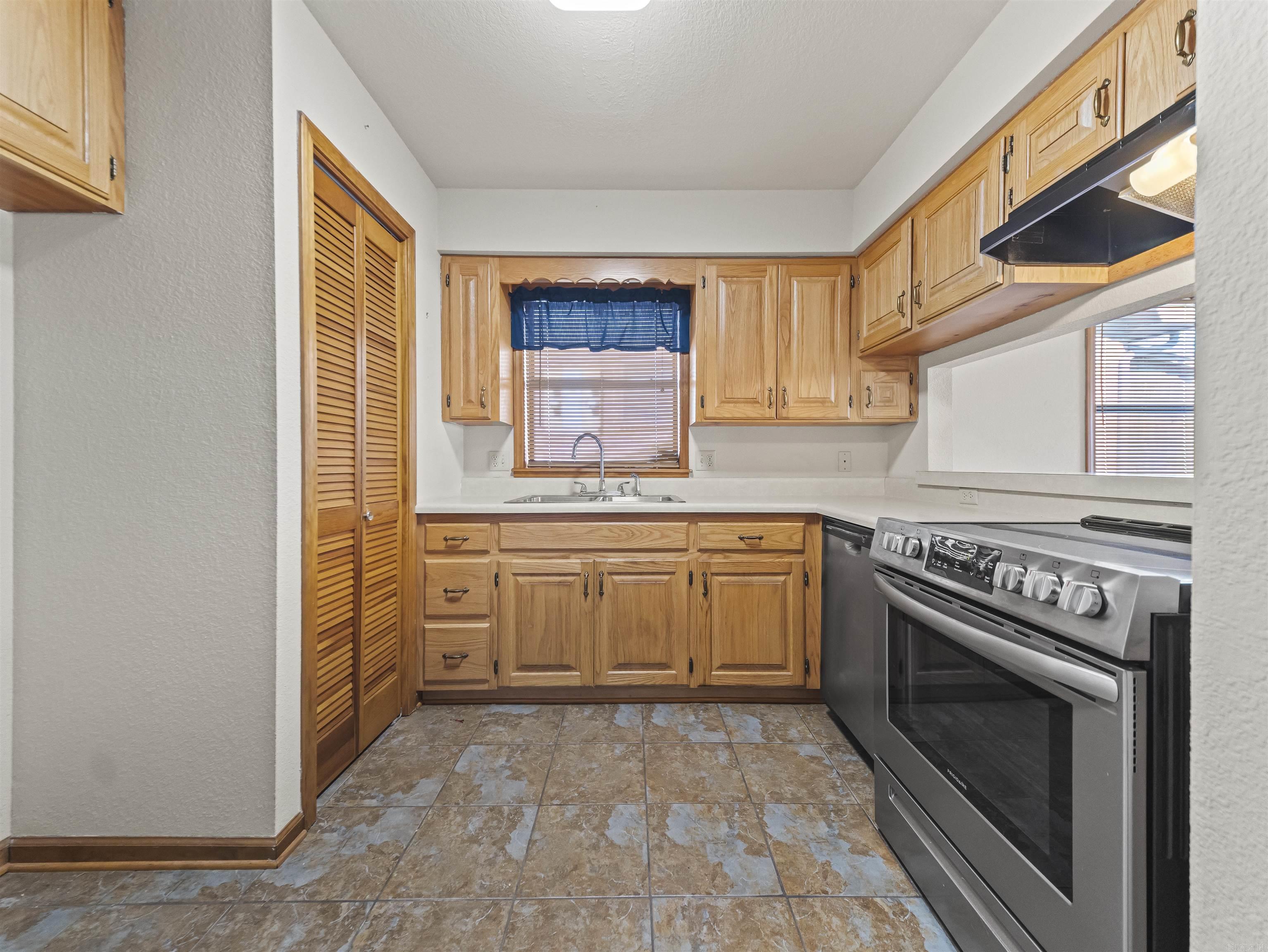 CHARMARY SQUARE HPR - Residential