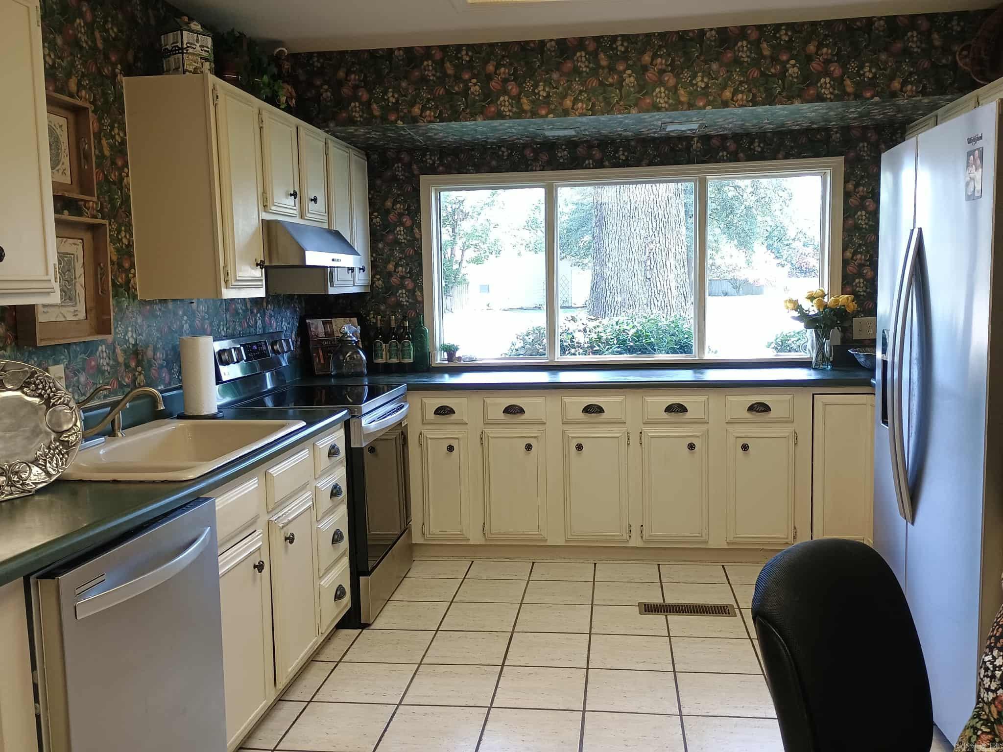 Pine Crest - Residential