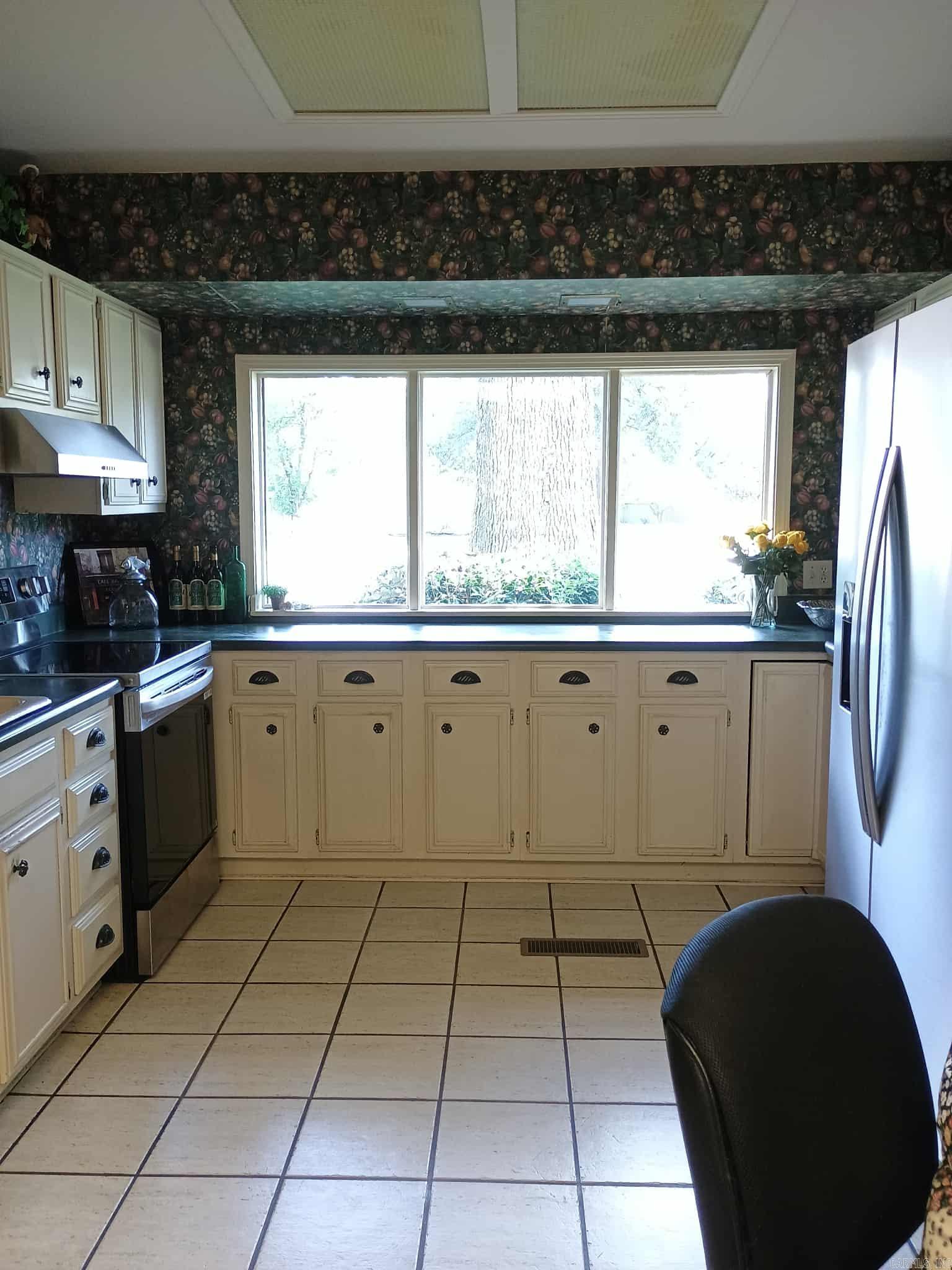 Pine Crest - Residential