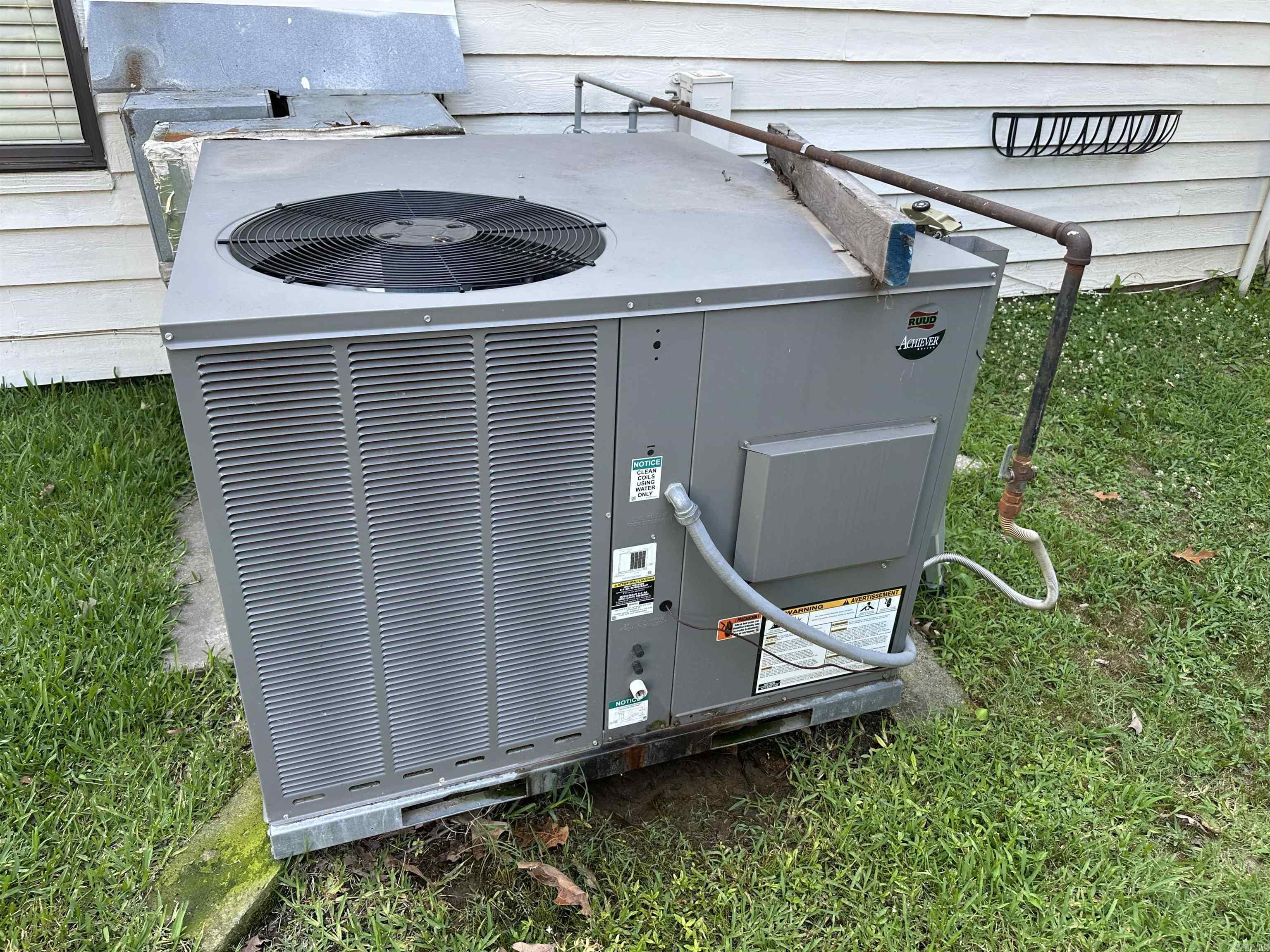 Pine Crest - Residential