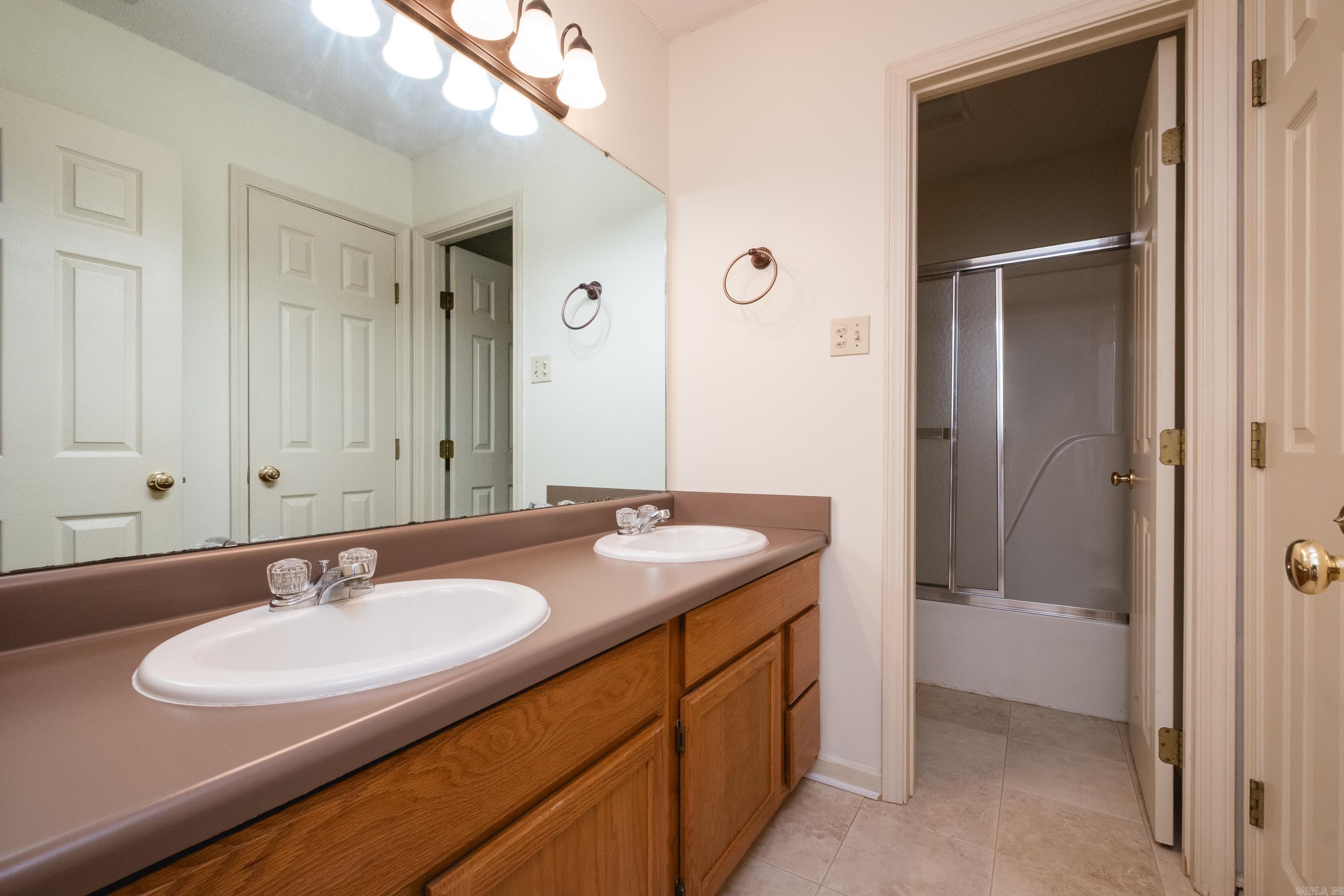 CHERRY CREEK ADDN - Residential