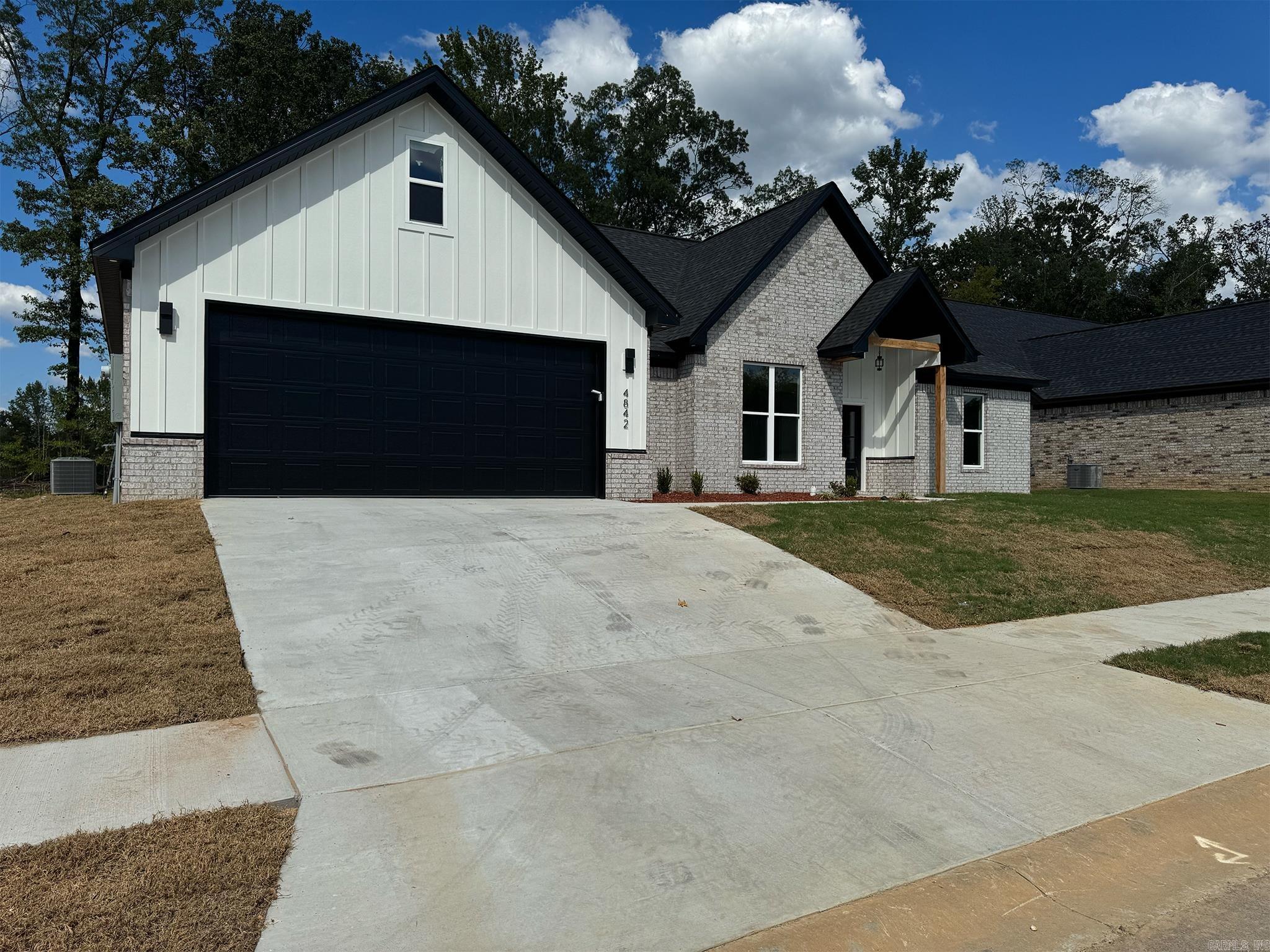 SARATOGA PLACE SUBDIVISION - Residential