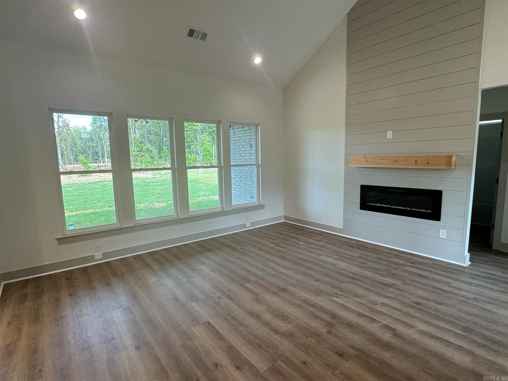 SARATOGA PLACE SUBDIVISION - Residential