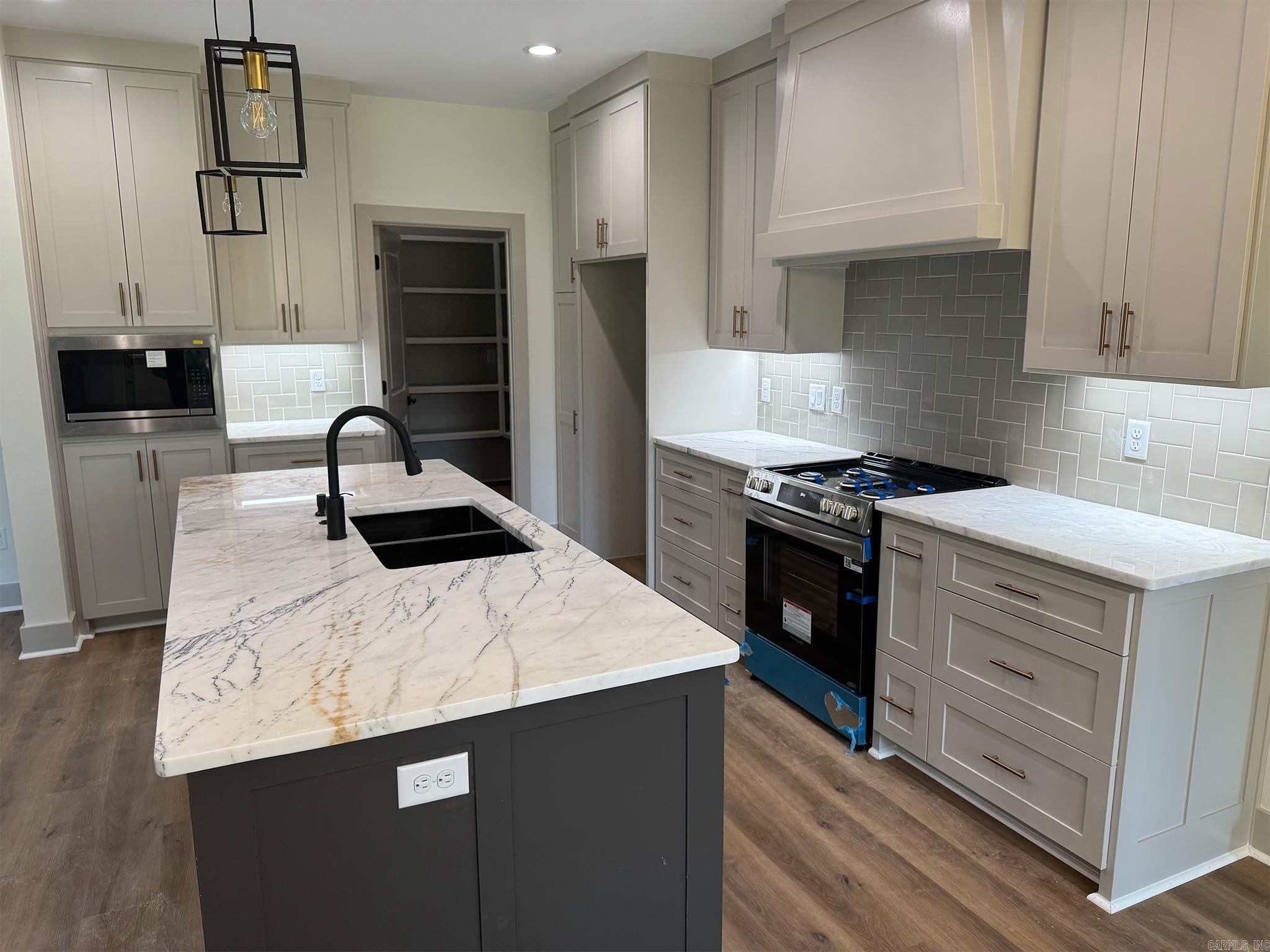 SARATOGA PLACE SUBDIVISION - Residential