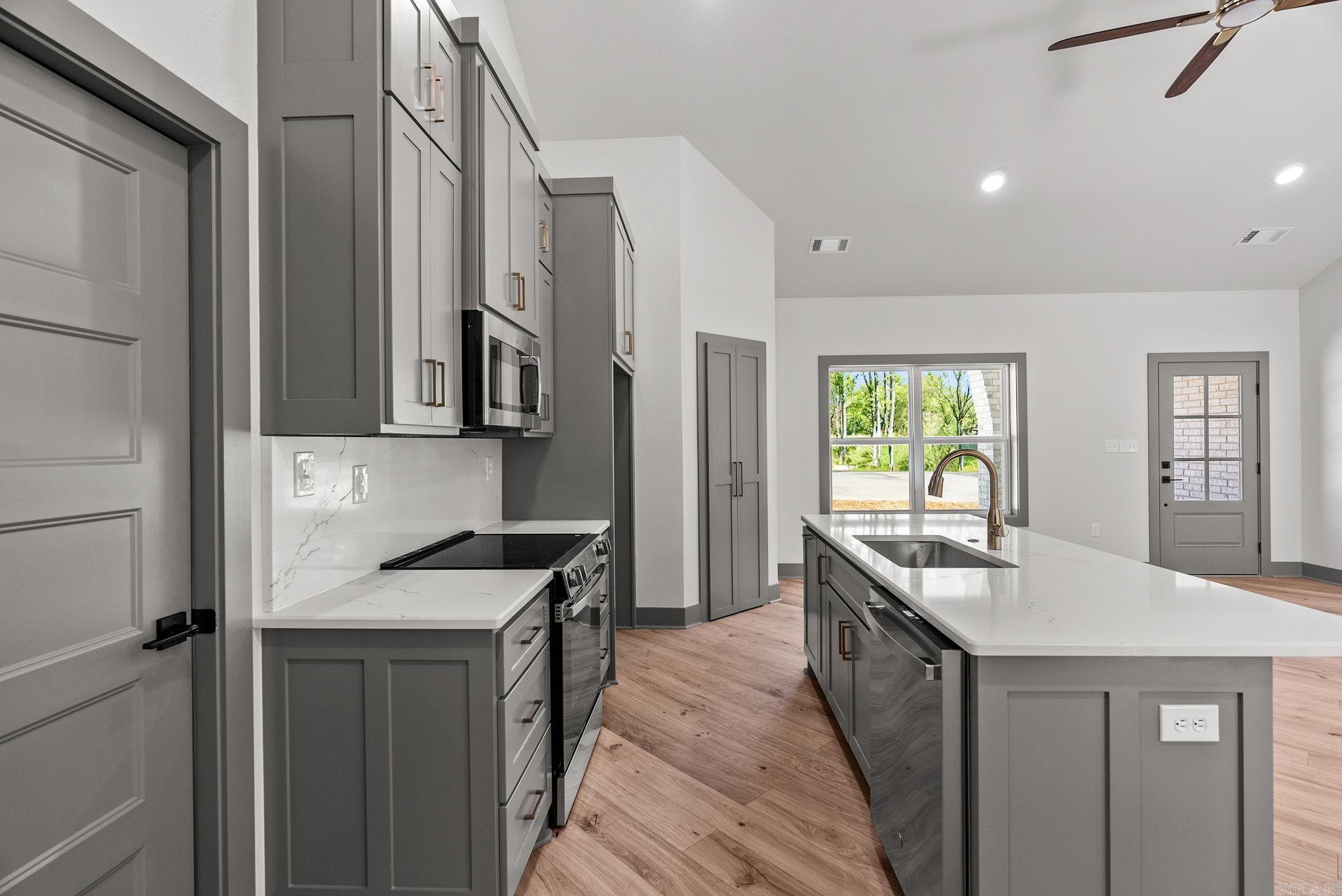 SUMMER WOODS - PHASE 1 - Residential