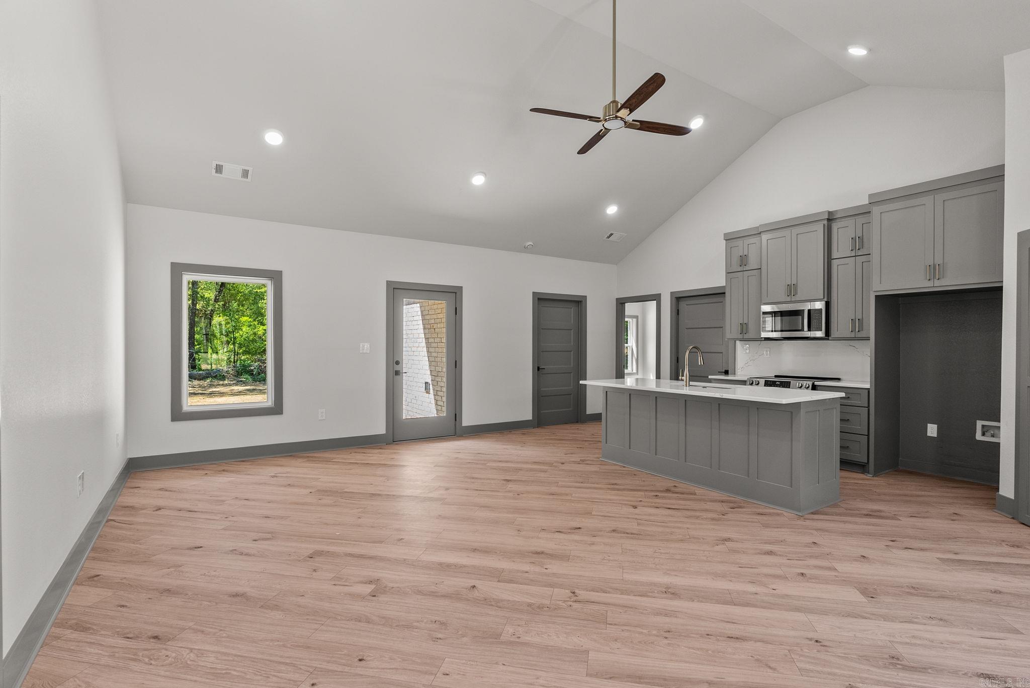 SUMMER WOODS - PHASE 1 - Residential