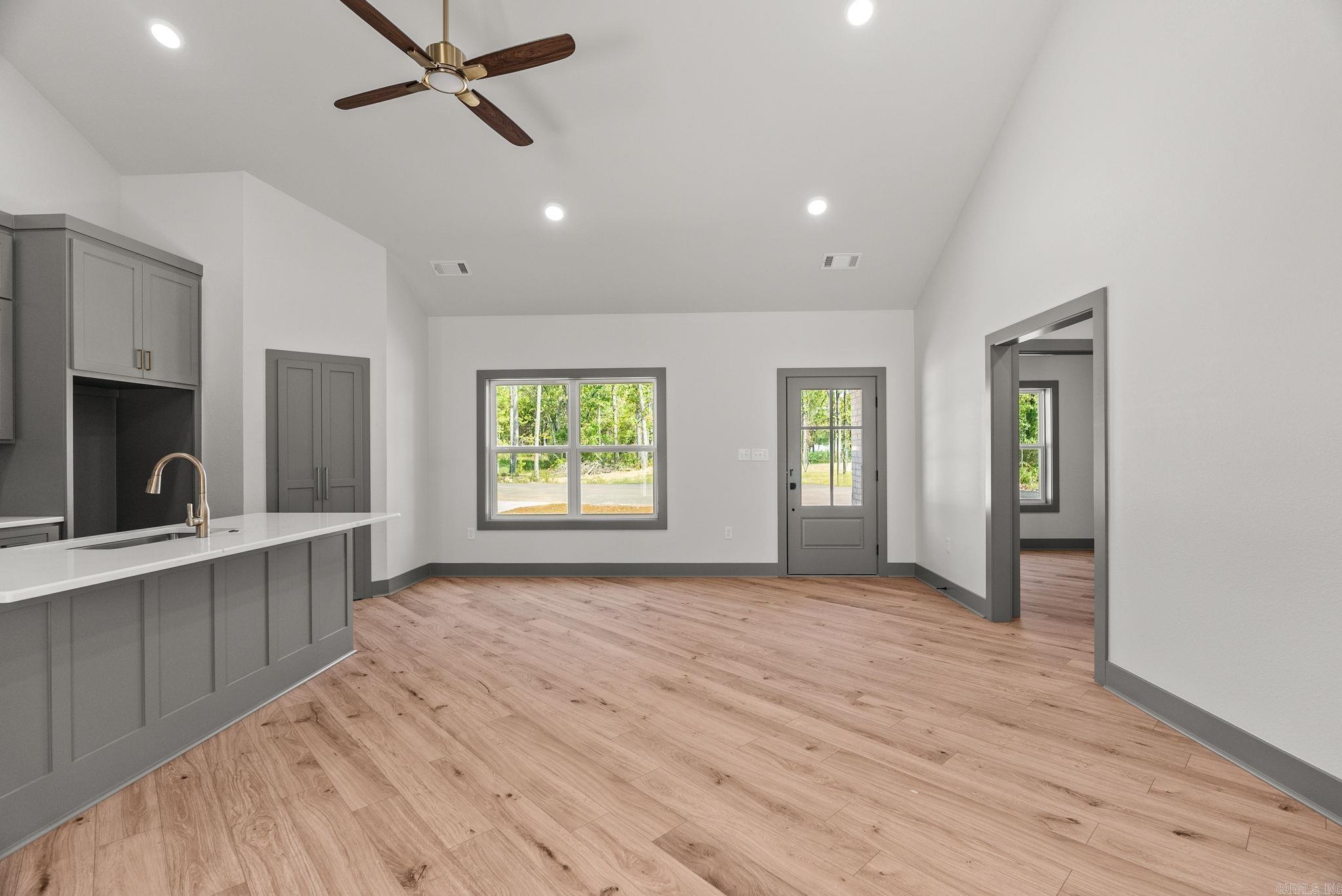 SUMMER WOODS - PHASE 1 - Residential