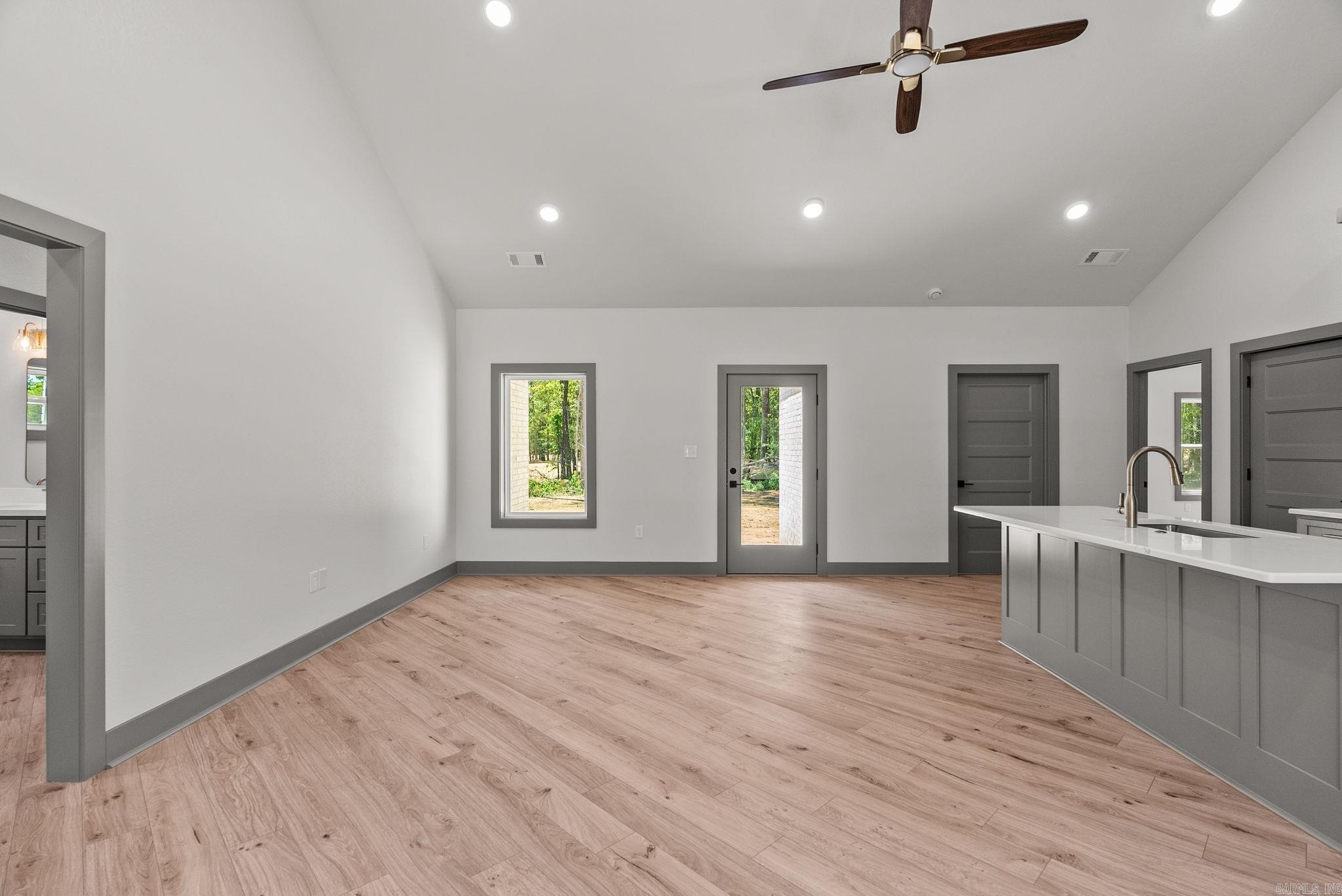 SUMMER WOODS - PHASE 1 - Residential