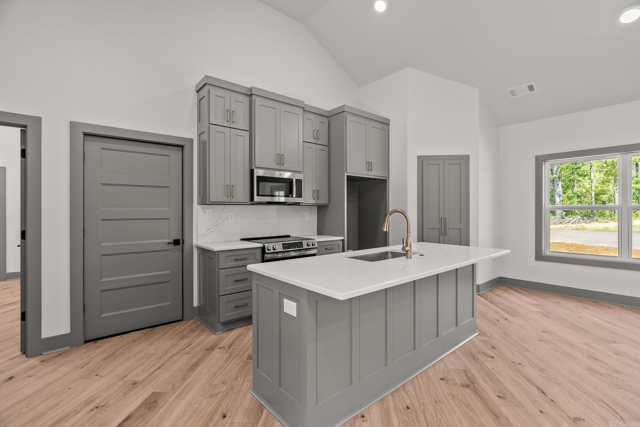 SUMMER WOODS - PHASE 1 - Residential