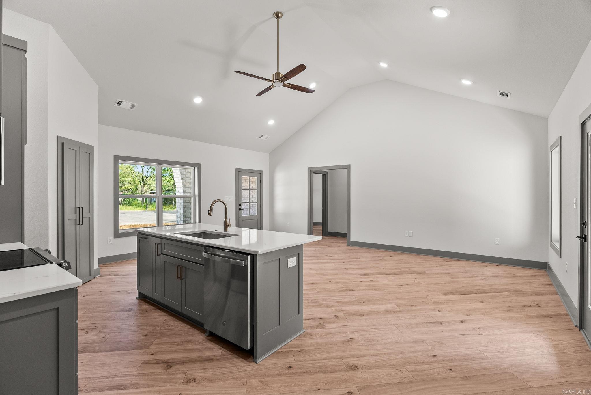 SUMMER WOODS - PHASE 1 - Residential