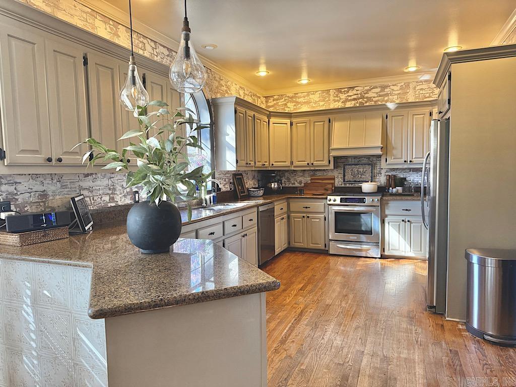 WINDSOR VALLEY ADDN - Residential