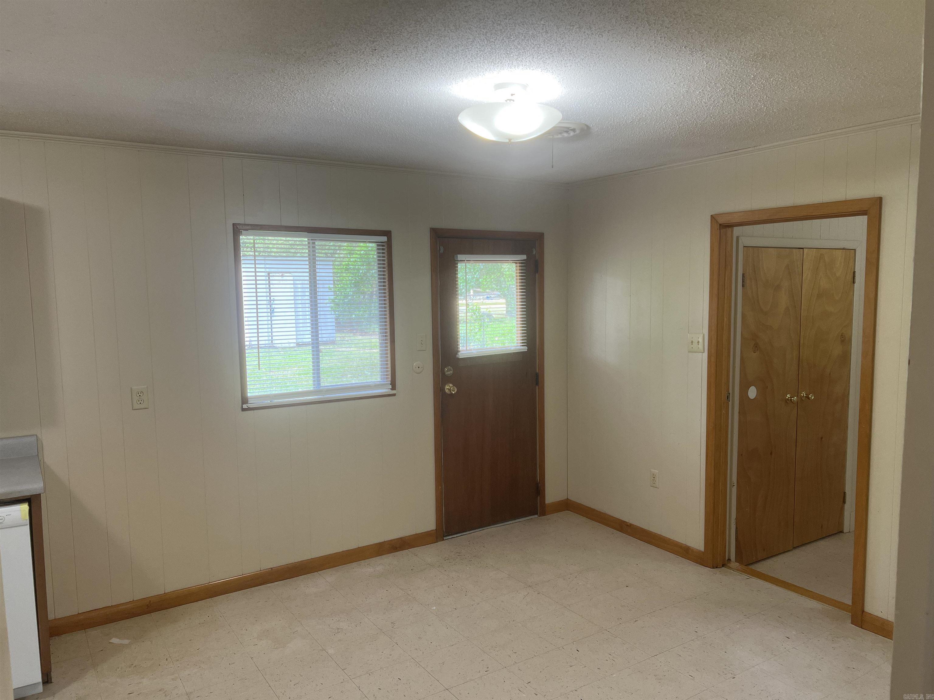 CONWAY MANOR - Residential