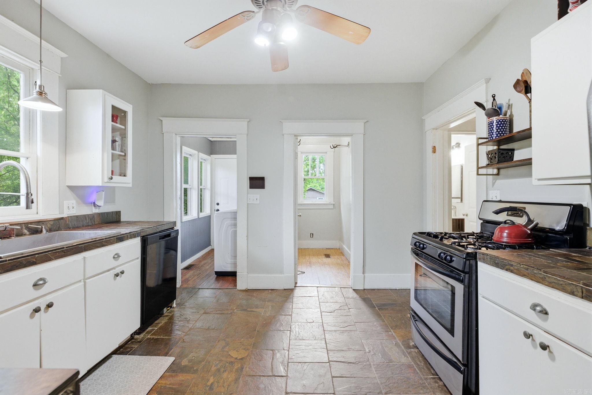 PULASKI HEIGHTS - Residential