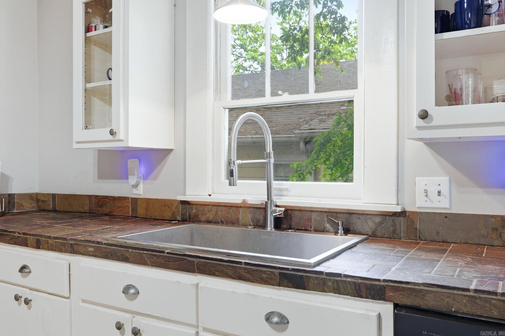 PULASKI HEIGHTS - Residential