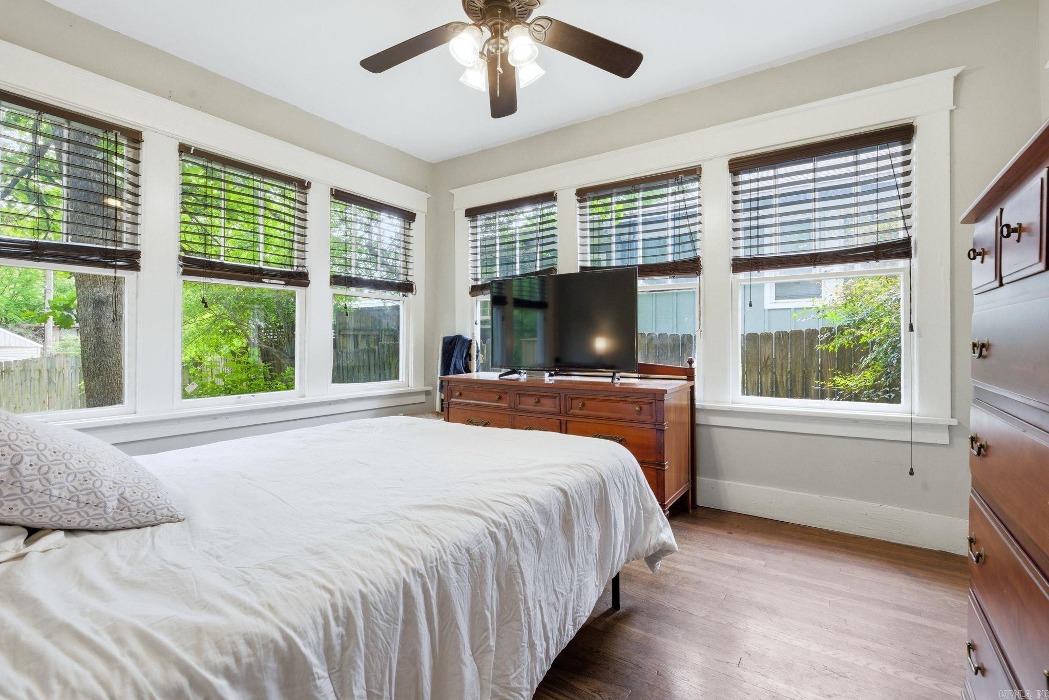 PULASKI HEIGHTS - Residential