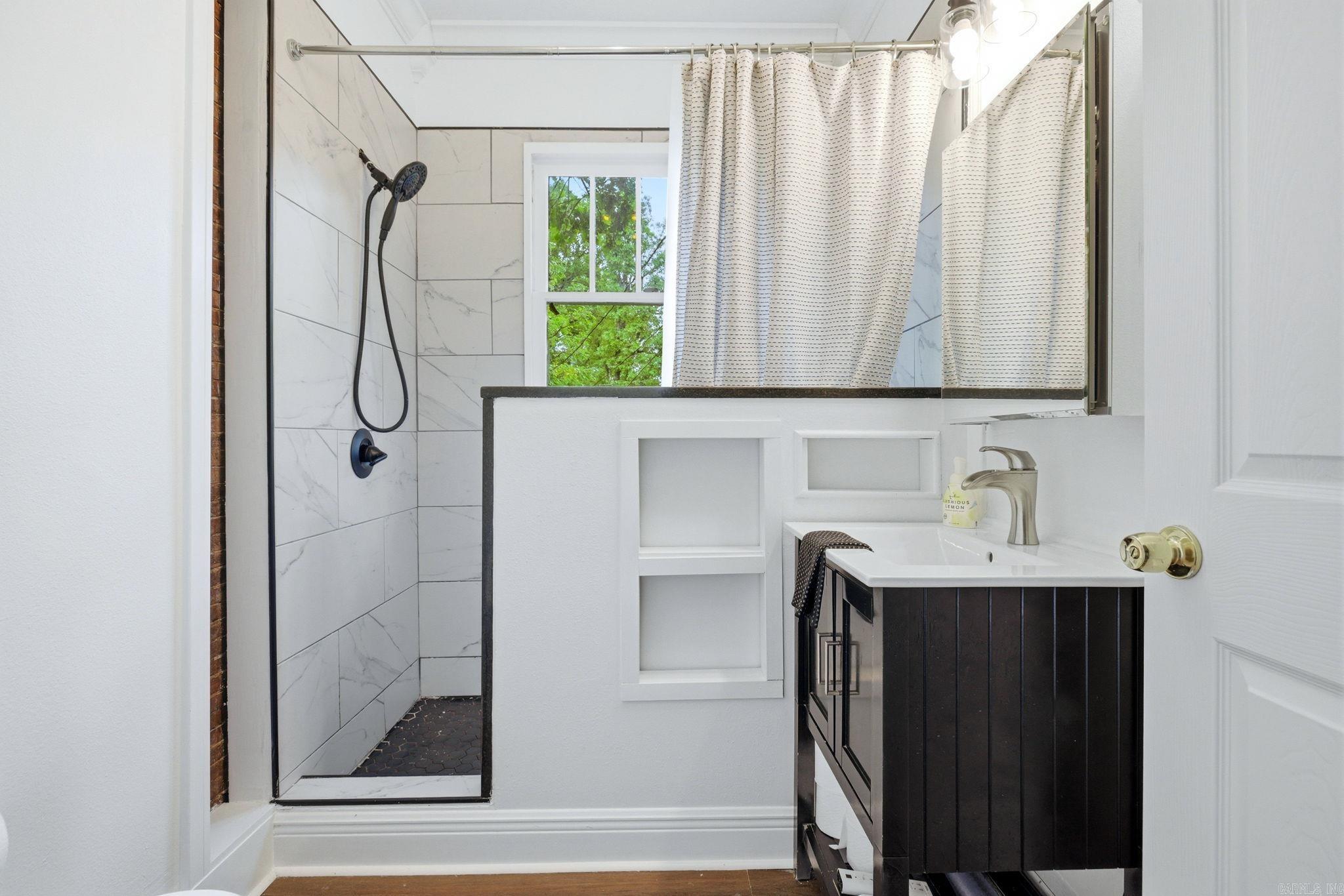 PULASKI HEIGHTS - Residential