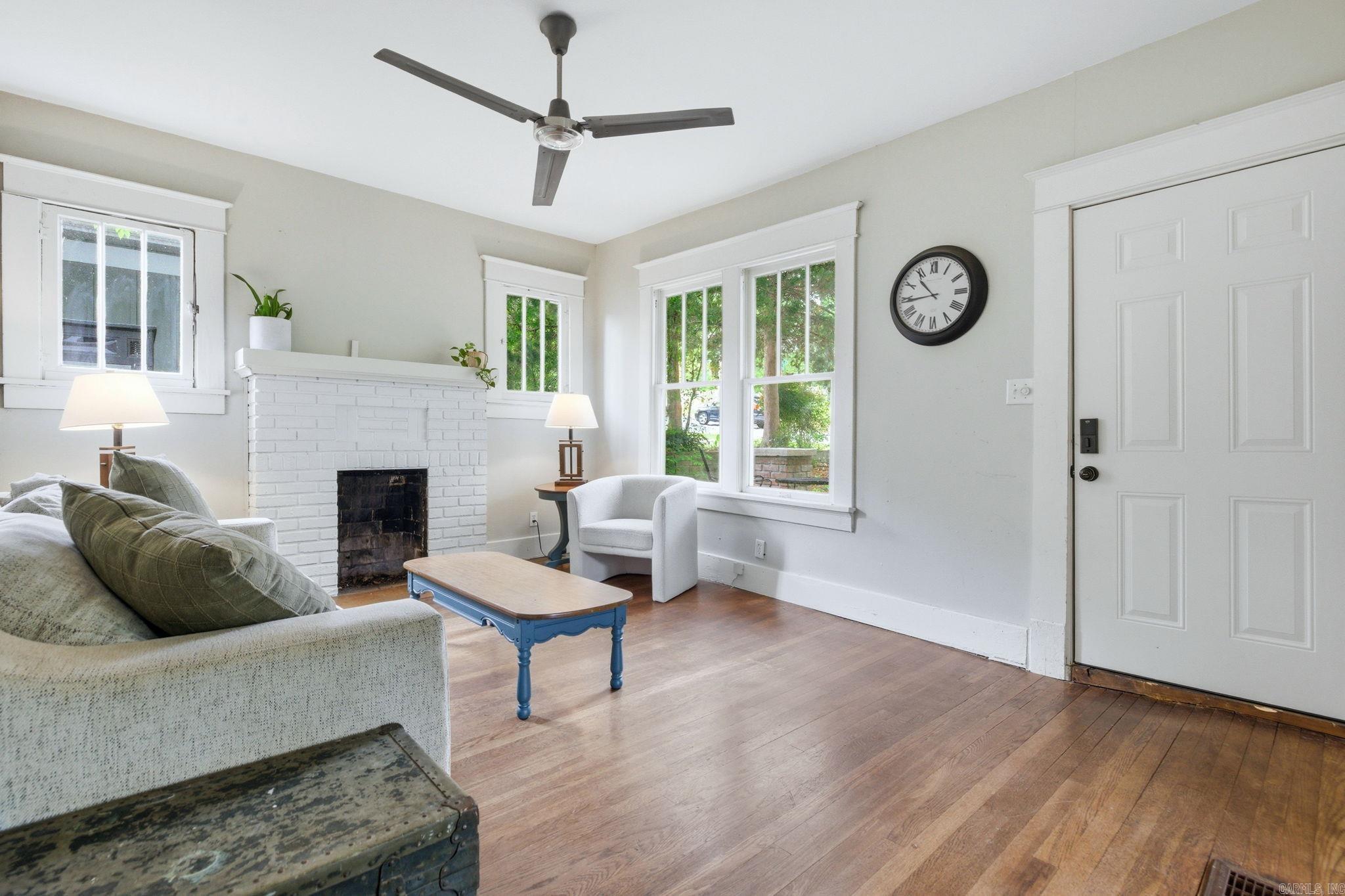 PULASKI HEIGHTS - Residential