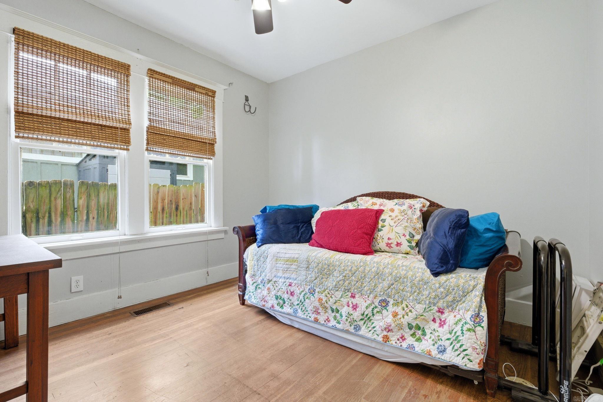 PULASKI HEIGHTS - Residential