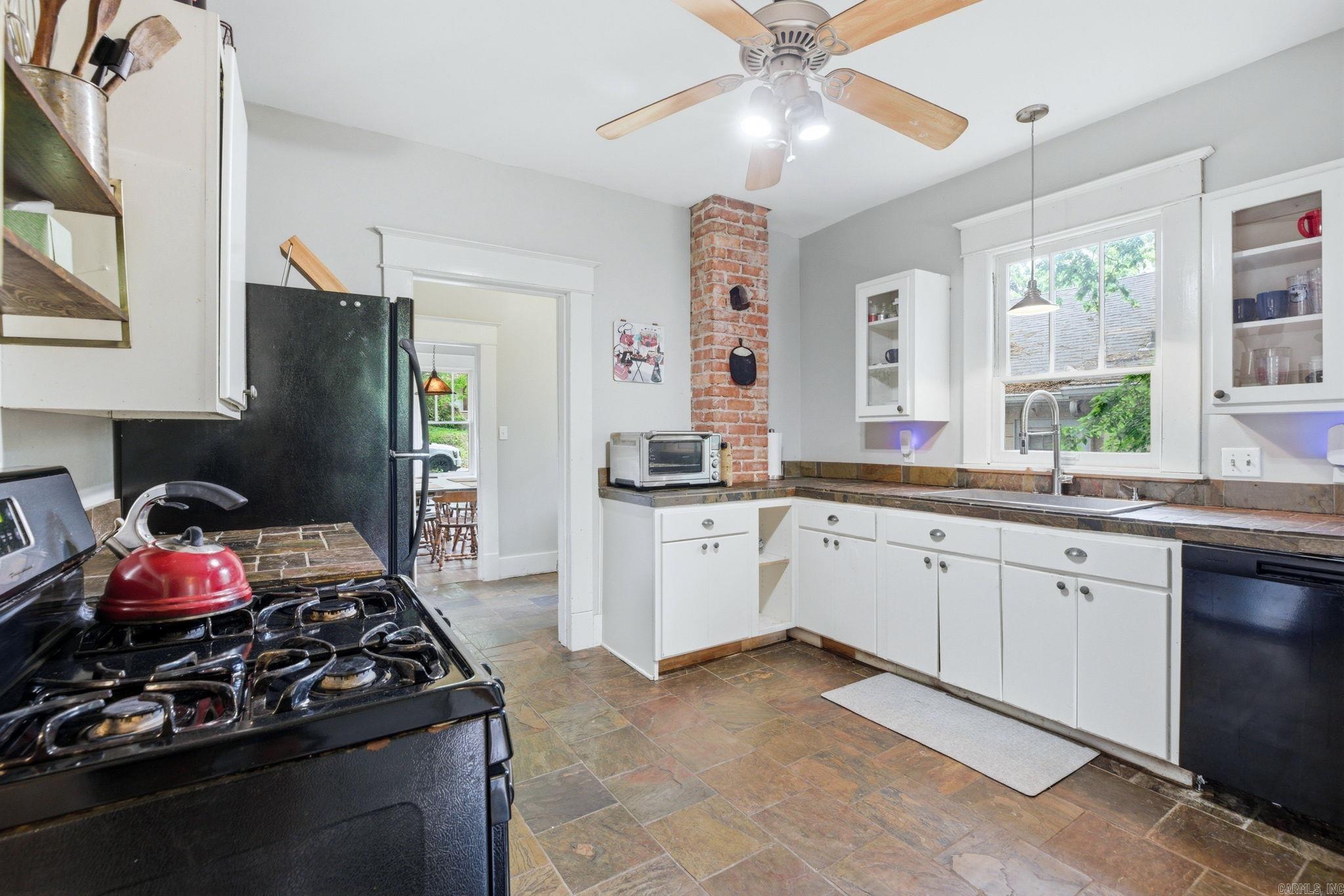 PULASKI HEIGHTS - Residential