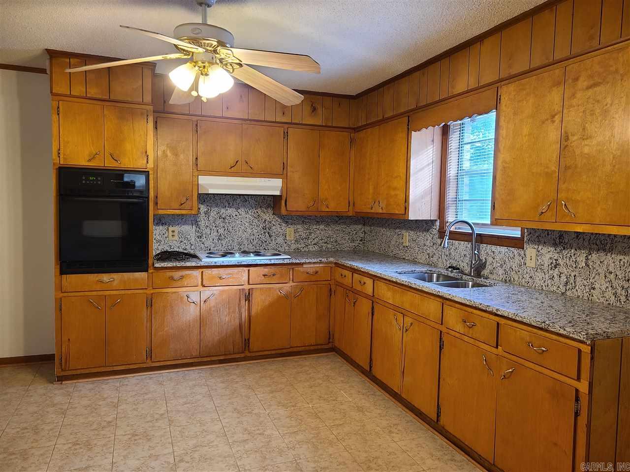 Anthonys - Residential Lease