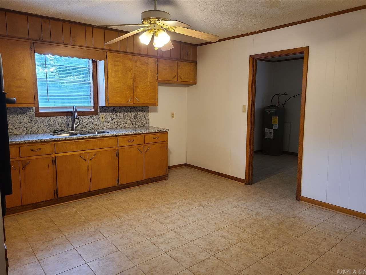 Anthonys - Residential Lease