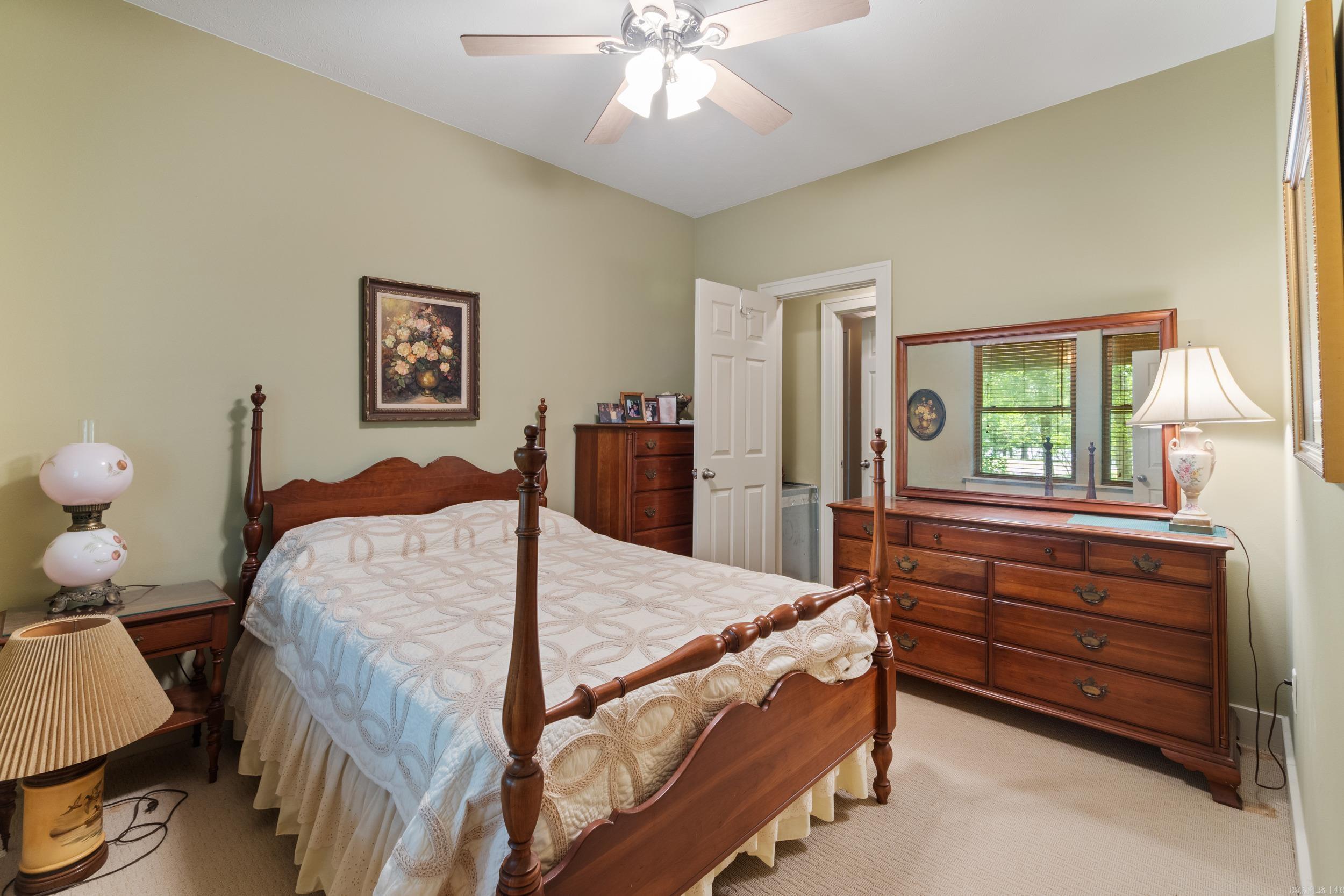 OLD MILL POND ROUND MOUNTAIN - Residential