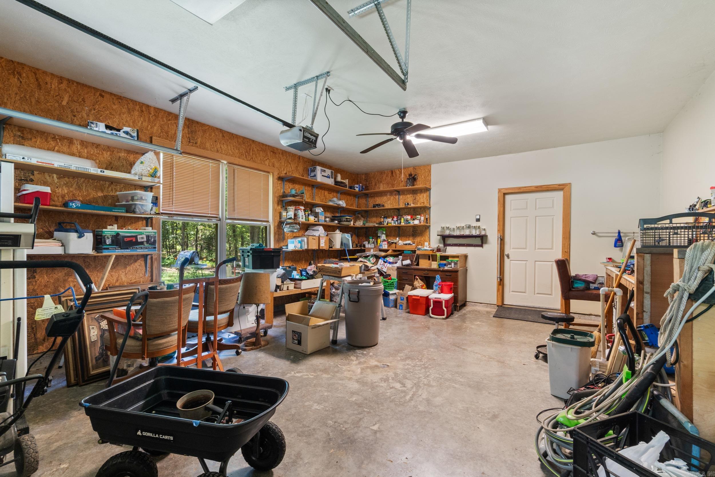 OLD MILL POND ROUND MOUNTAIN - Residential