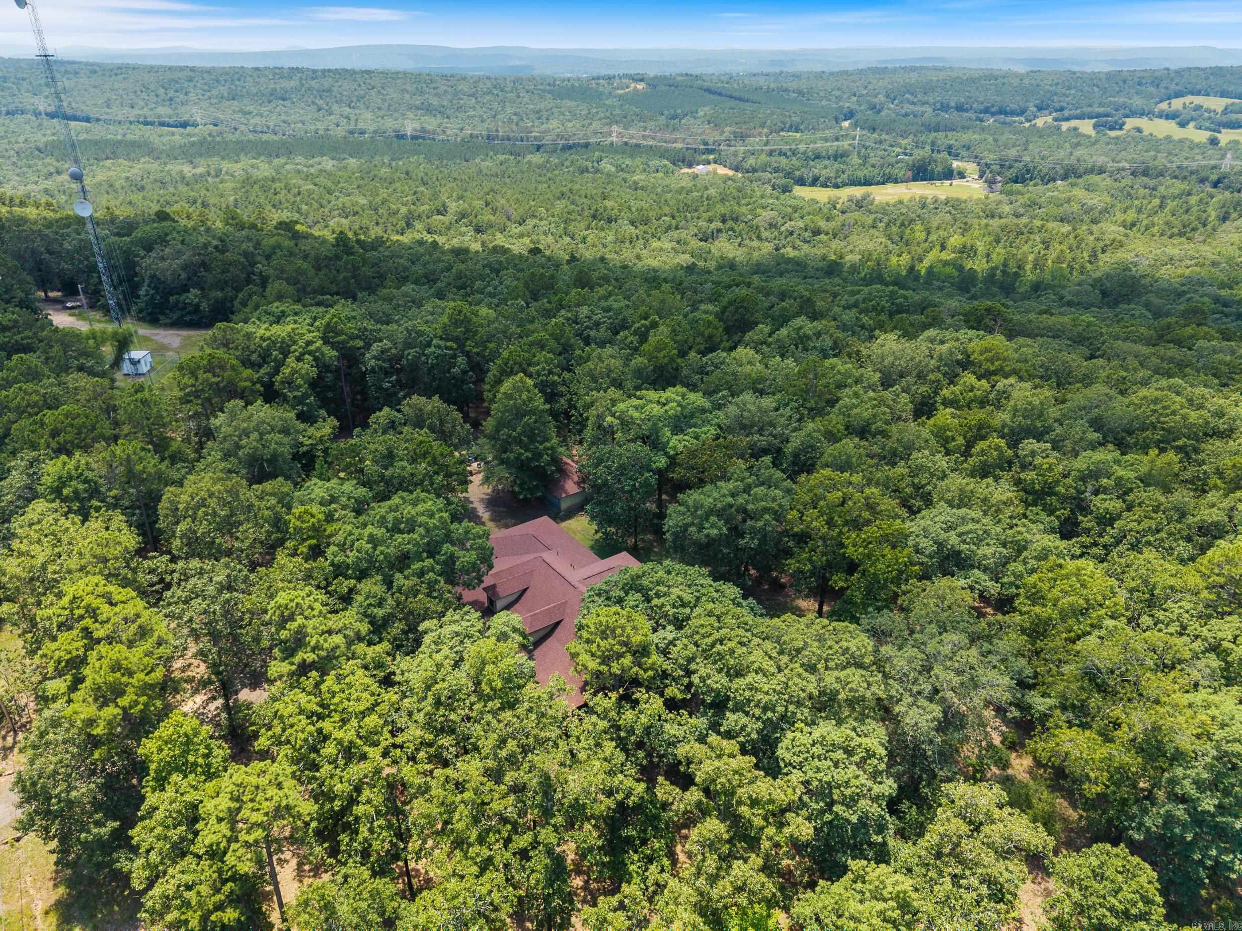 OLD MILL POND ROUND MOUNTAIN - Residential