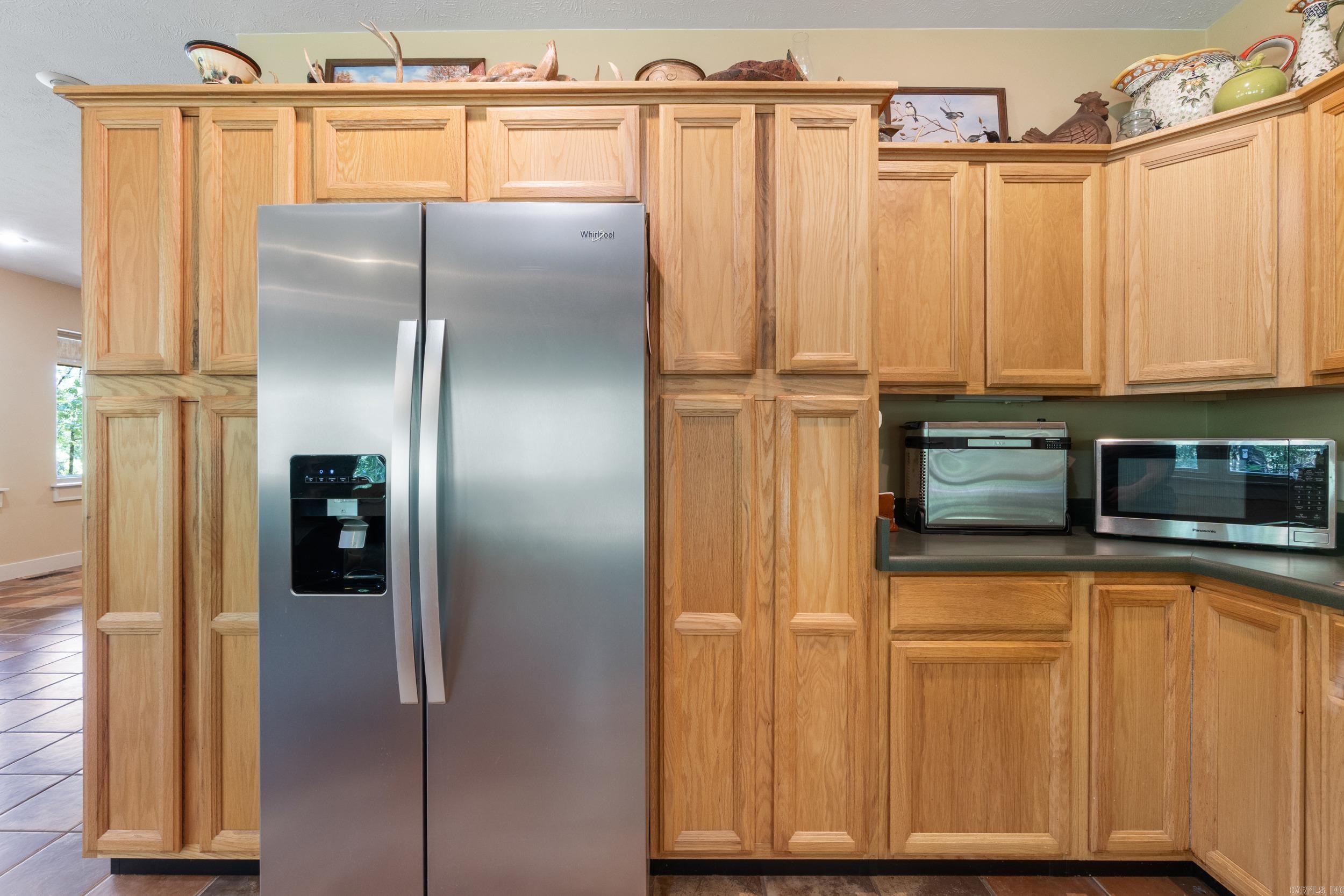 OLD MILL POND ROUND MOUNTAIN - Residential