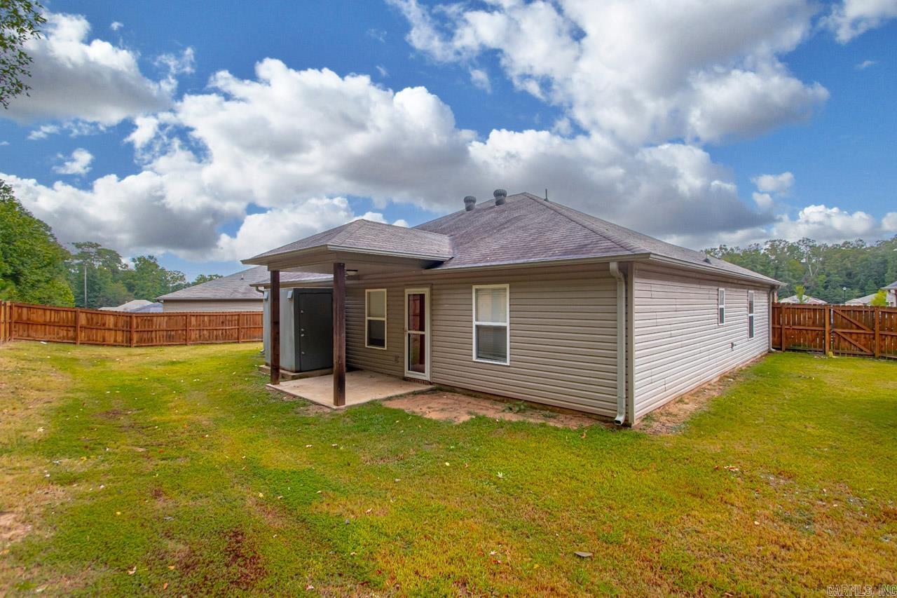 THE CROSSING AT OAK HILL - Residential