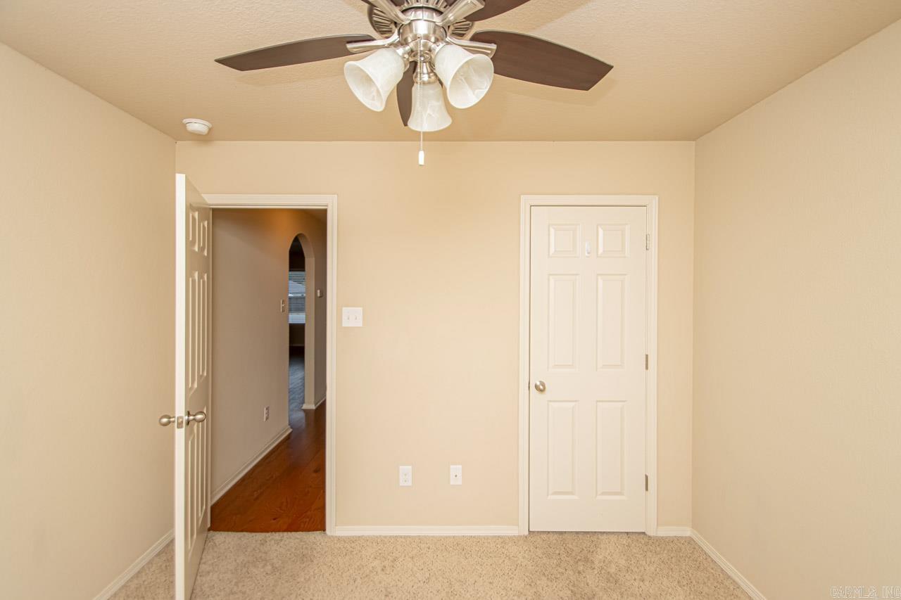 THE CROSSING AT OAK HILL - Residential