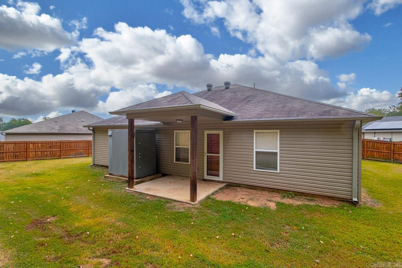 THE CROSSING AT OAK HILL - Residential