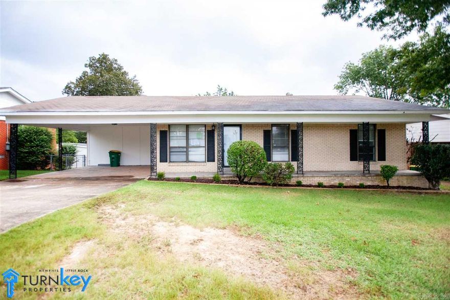 Recently Renovated Lakewood home for rent! Spacious with over 1800 Sq. feet, 3 bedroom, 2 baths in desirable and established Lakewood neighborhood. Near McCain mall, lots of great dining, parks and schools!